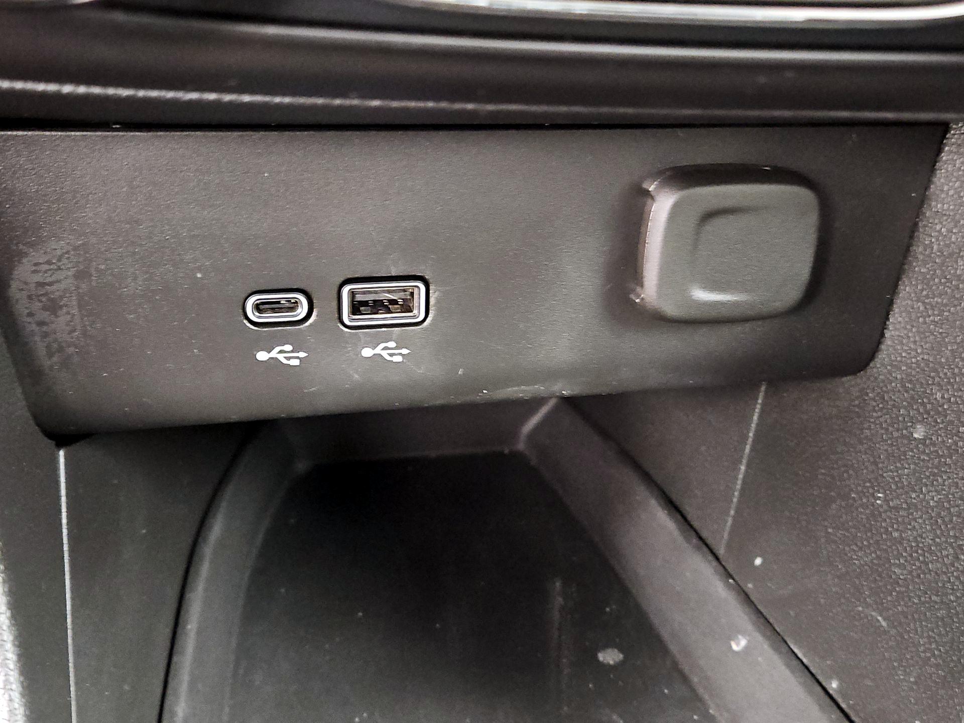 Thumbnail: 2024 Buick Encore GX - 18