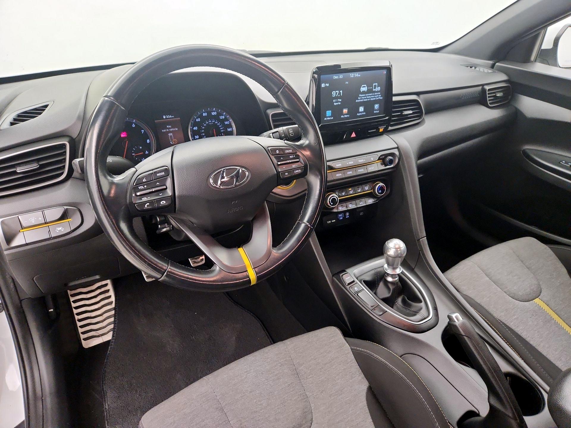 Thumbnail: 2019 Hyundai Veloster - 9