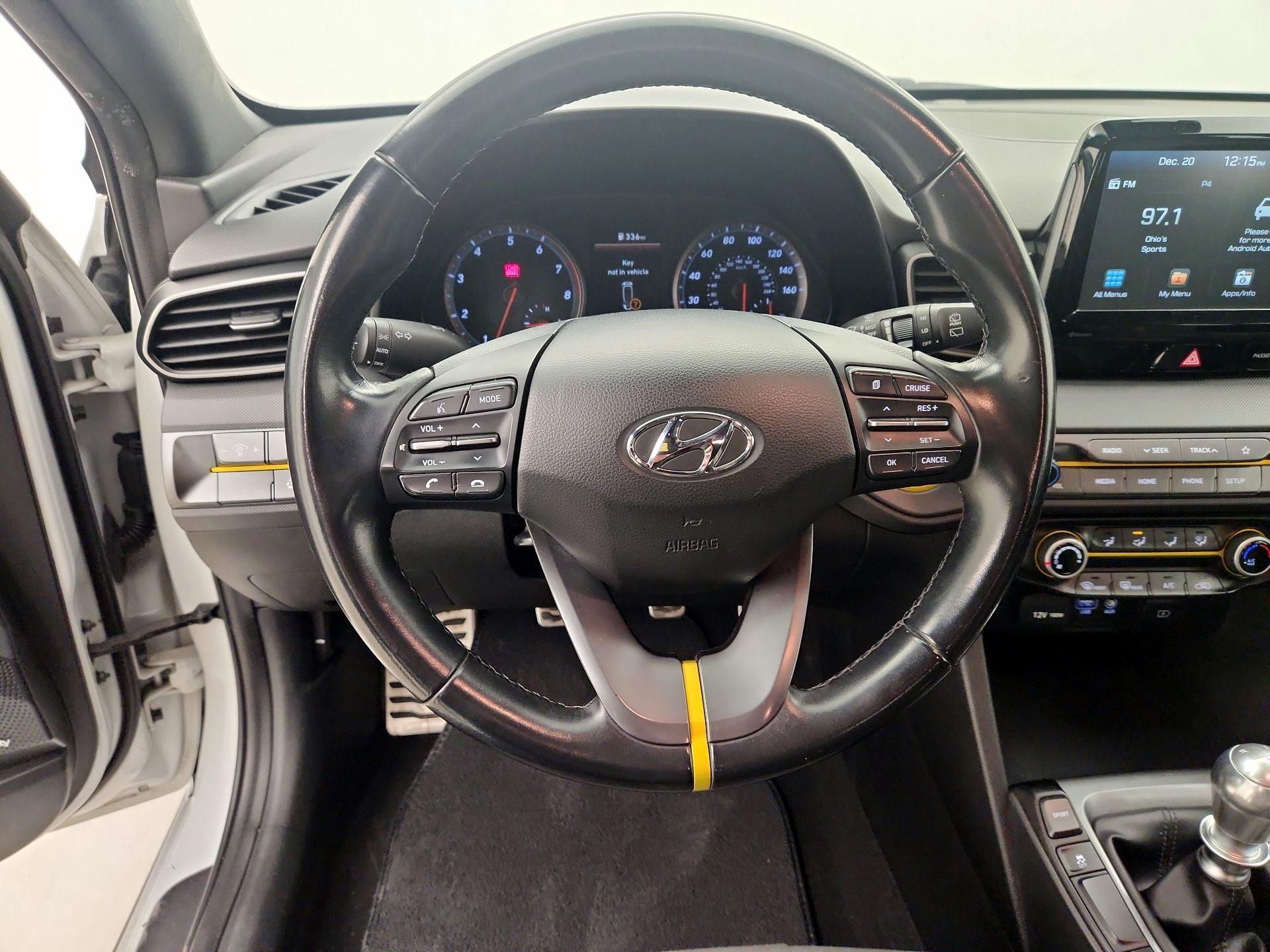 Thumbnail: 2019 Hyundai Veloster - 10