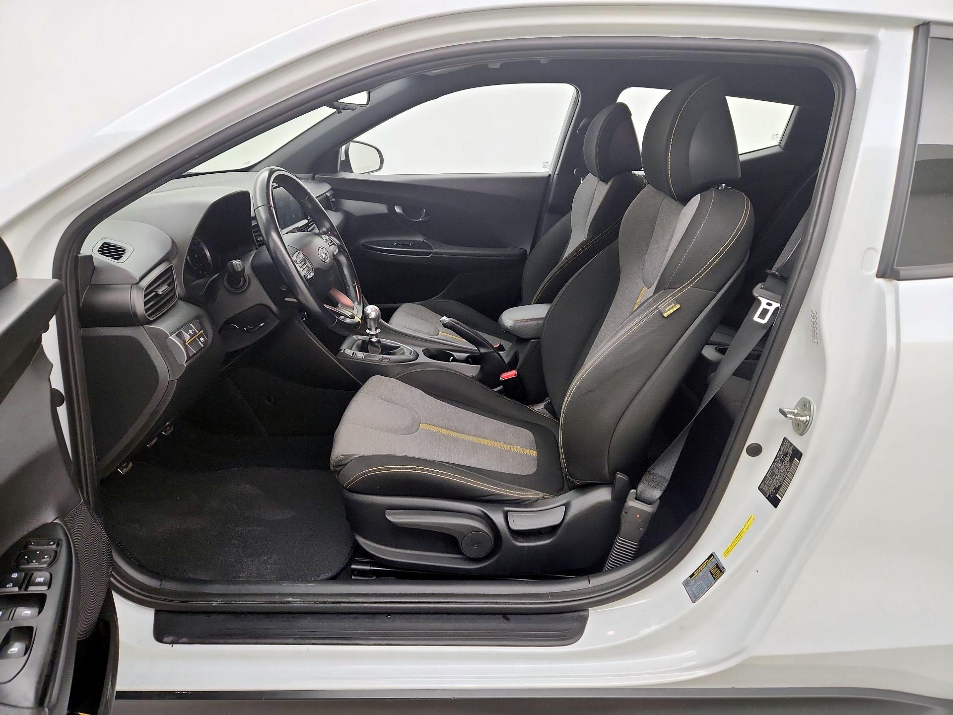 Thumbnail: 2019 Hyundai Veloster - 11