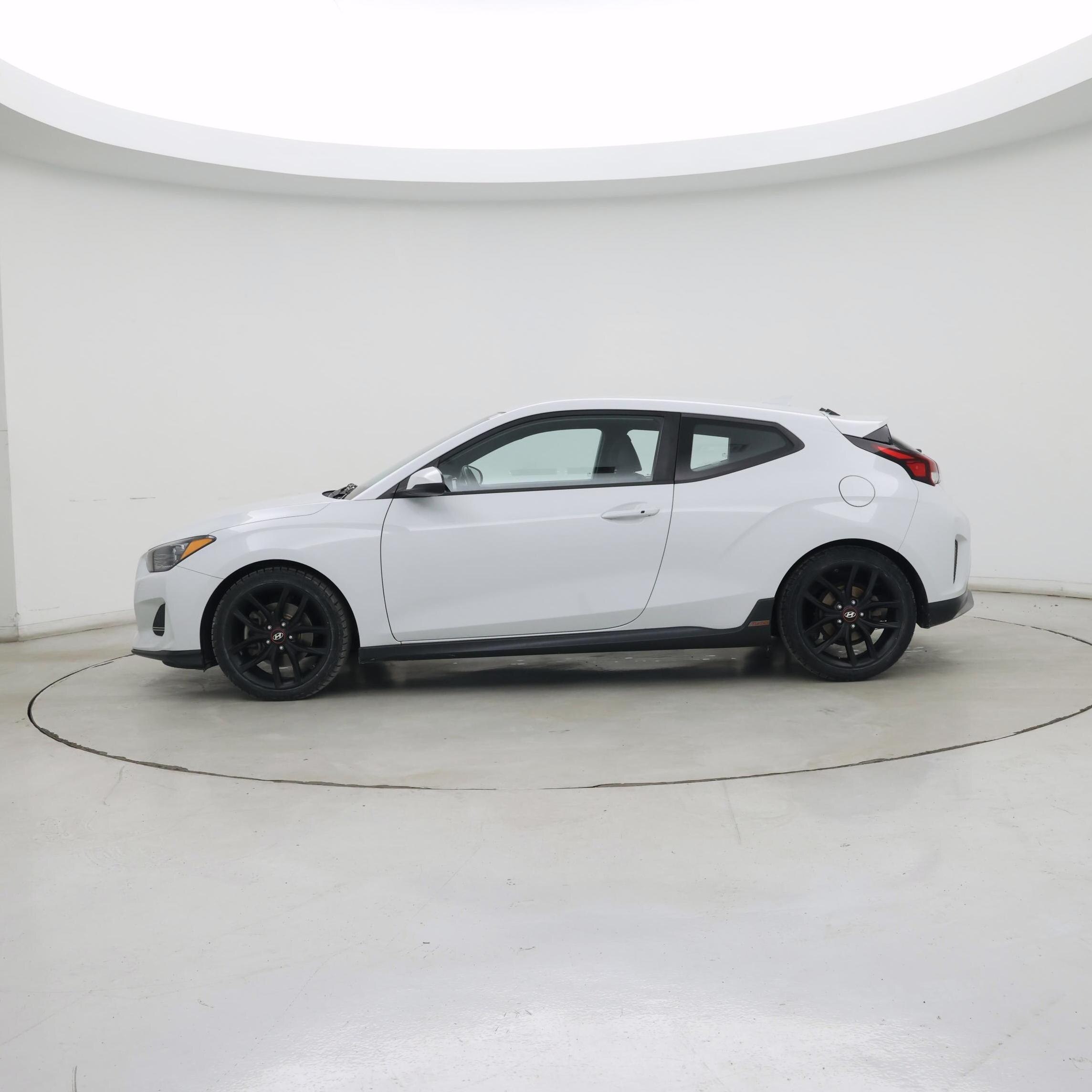 Thumbnail: 2019 Hyundai Veloster - 3