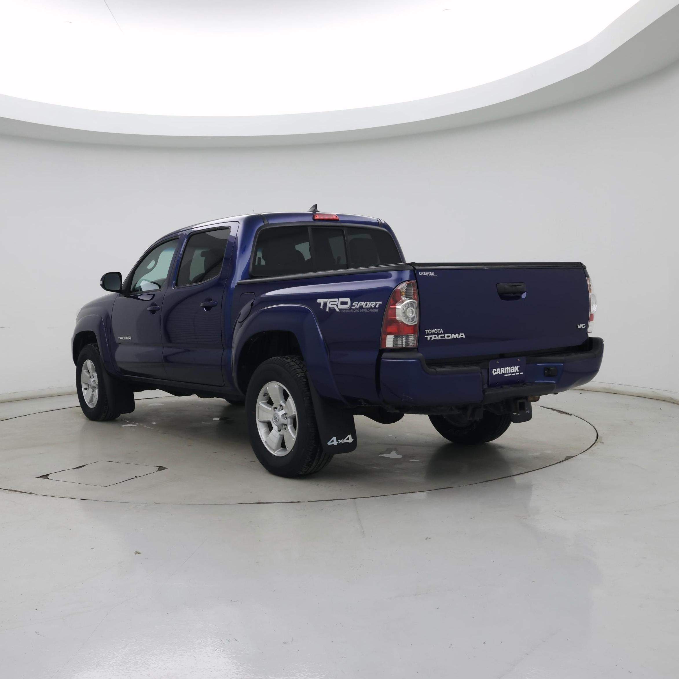 Thumbnail: 2015 Toyota Tacoma - 2
