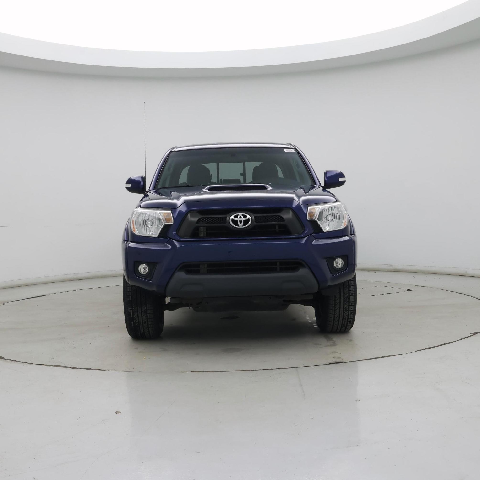 Thumbnail: 2015 Toyota Tacoma - 5