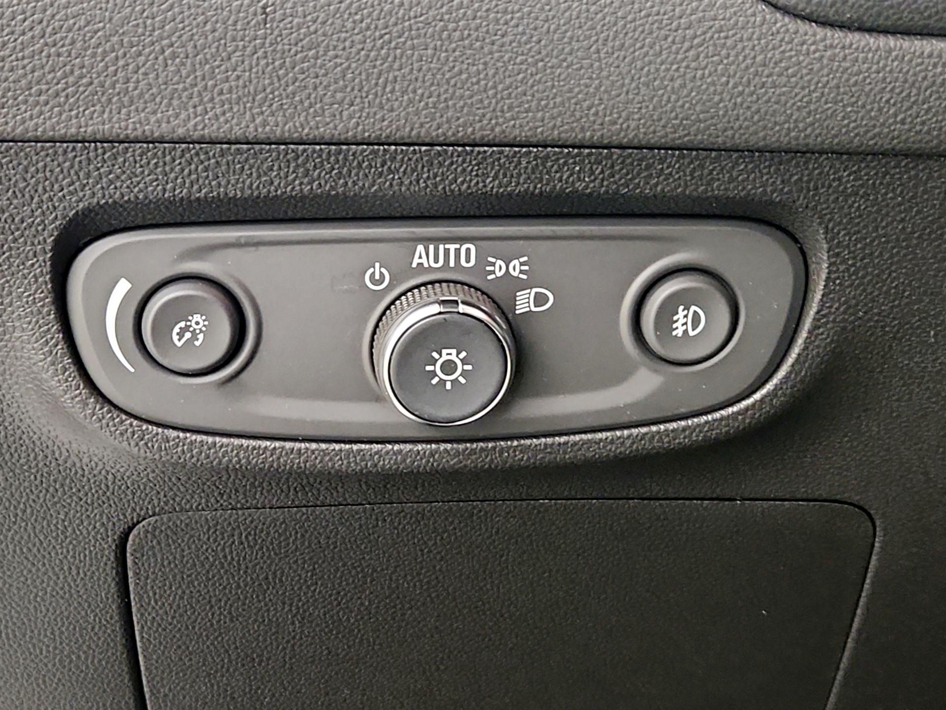 Thumbnail: 2022 Buick Encore GX - 13