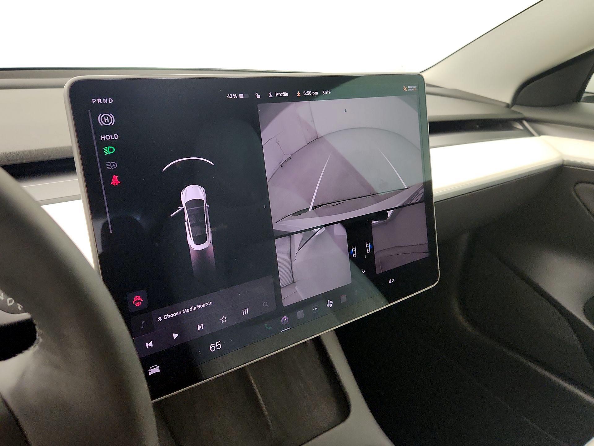 Thumbnail: 2021 Tesla Model 3 - 14