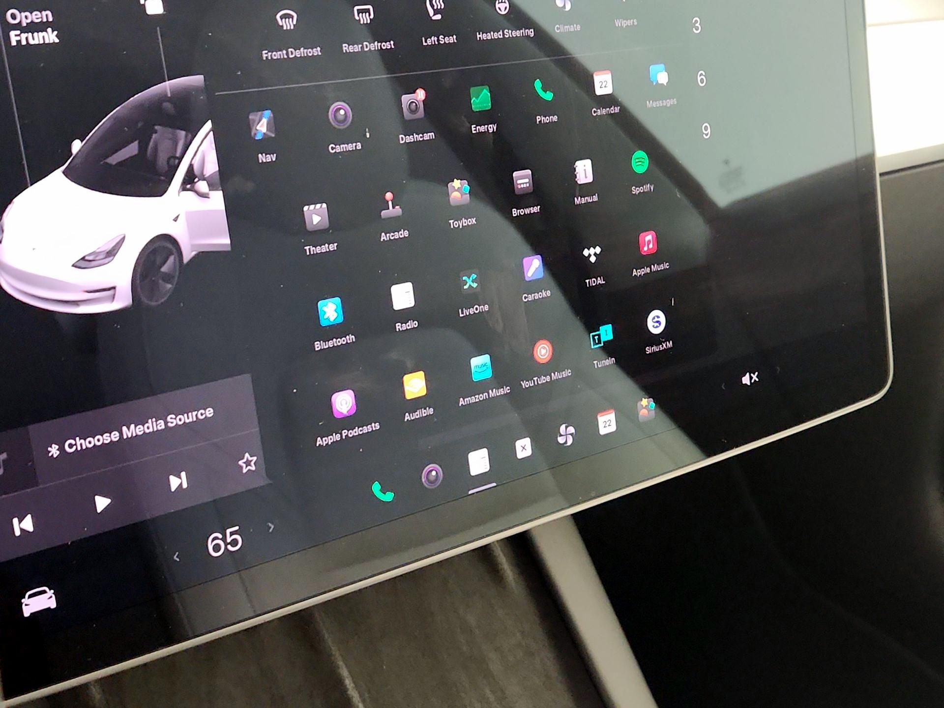 Thumbnail: 2021 Tesla Model 3 - 15