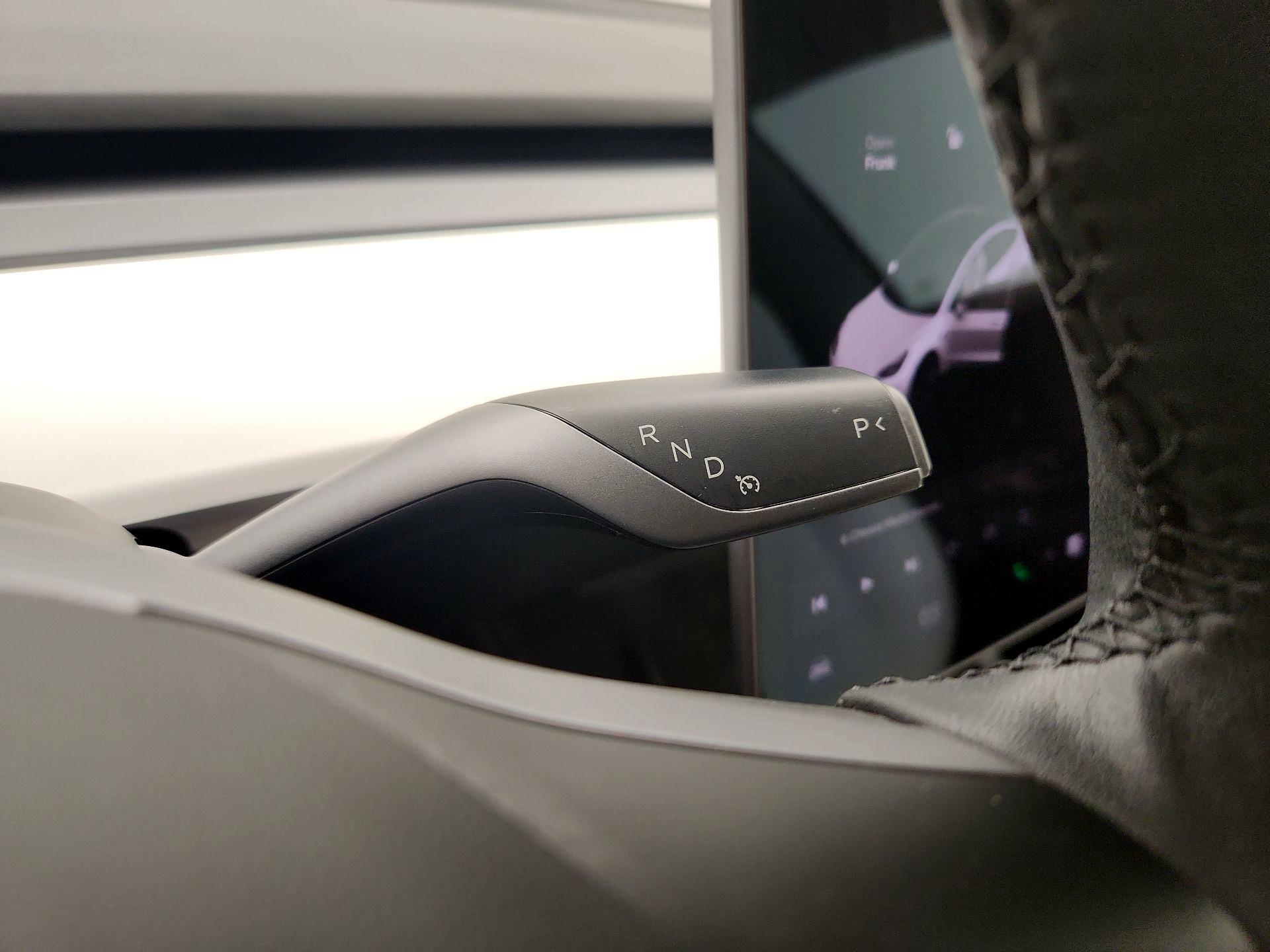 Thumbnail: 2021 Tesla Model 3 - 17