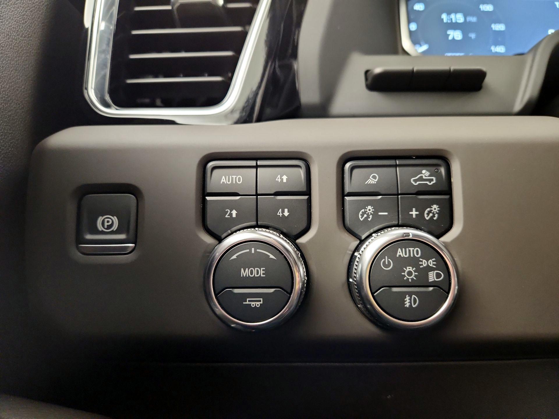 Thumbnail: 2024 GMC Sierra 2500 - 13