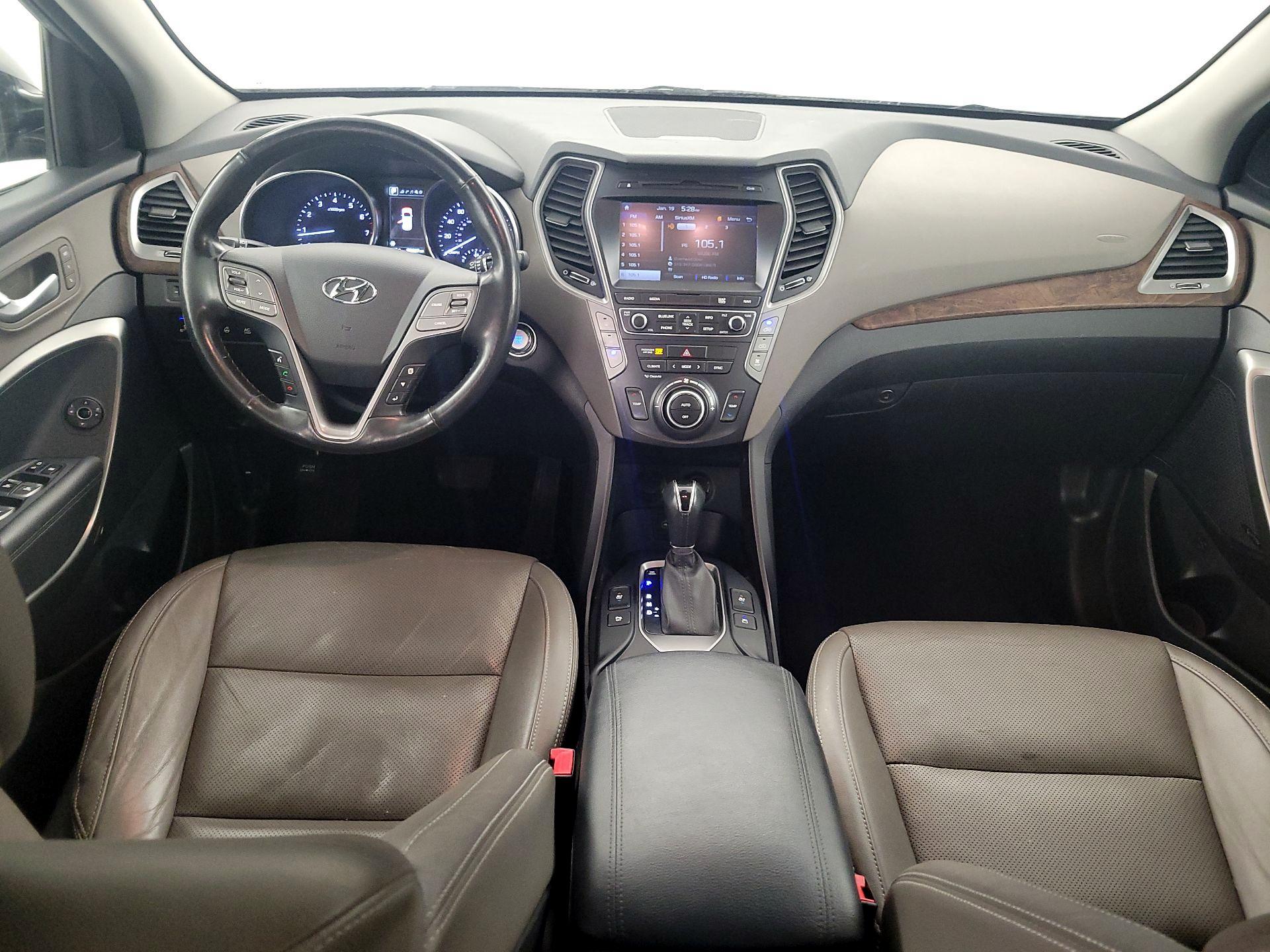 Thumbnail: 2017 Hyundai Santa Fe - 9