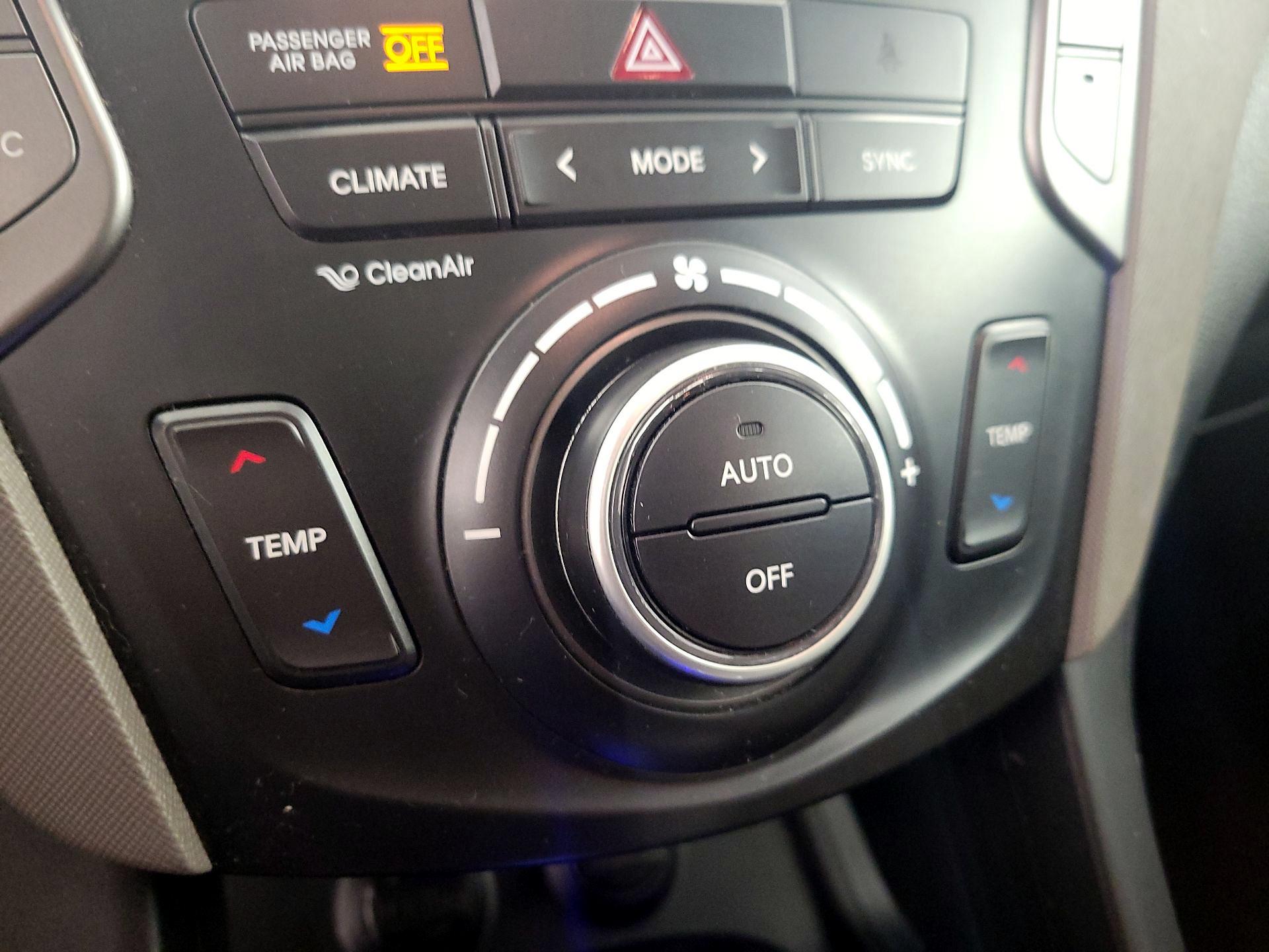 Thumbnail: 2017 Hyundai Santa Fe - 17