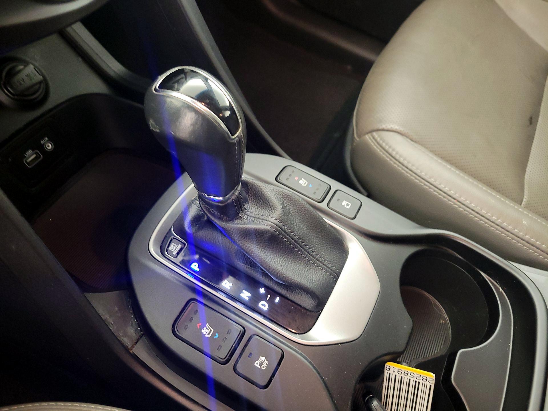 Thumbnail: 2017 Hyundai Santa Fe - 18