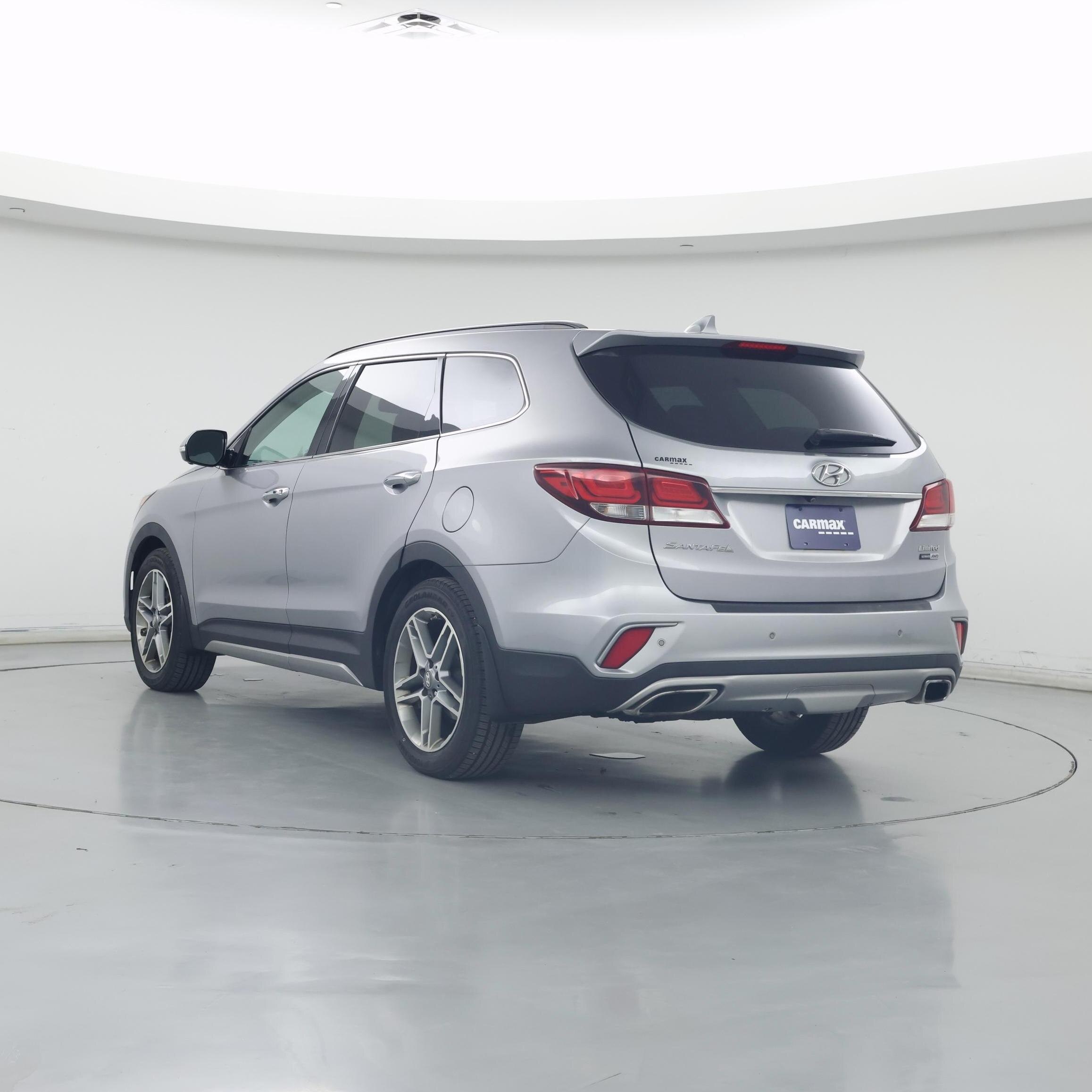 Thumbnail: 2017 Hyundai Santa Fe - 2