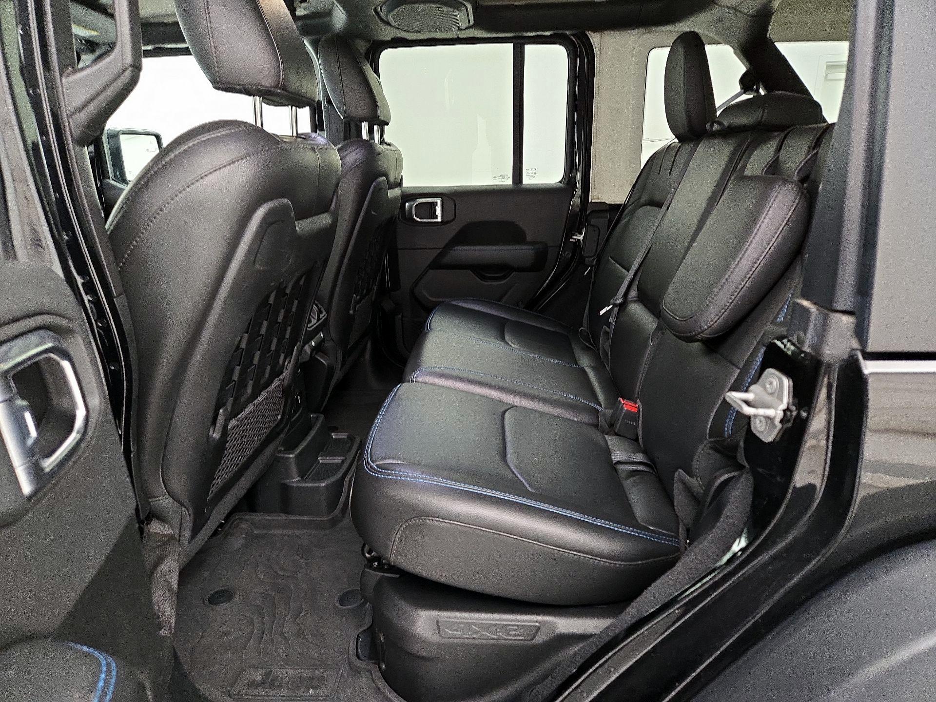 Thumbnail: 2022 Jeep Wrangler - 20