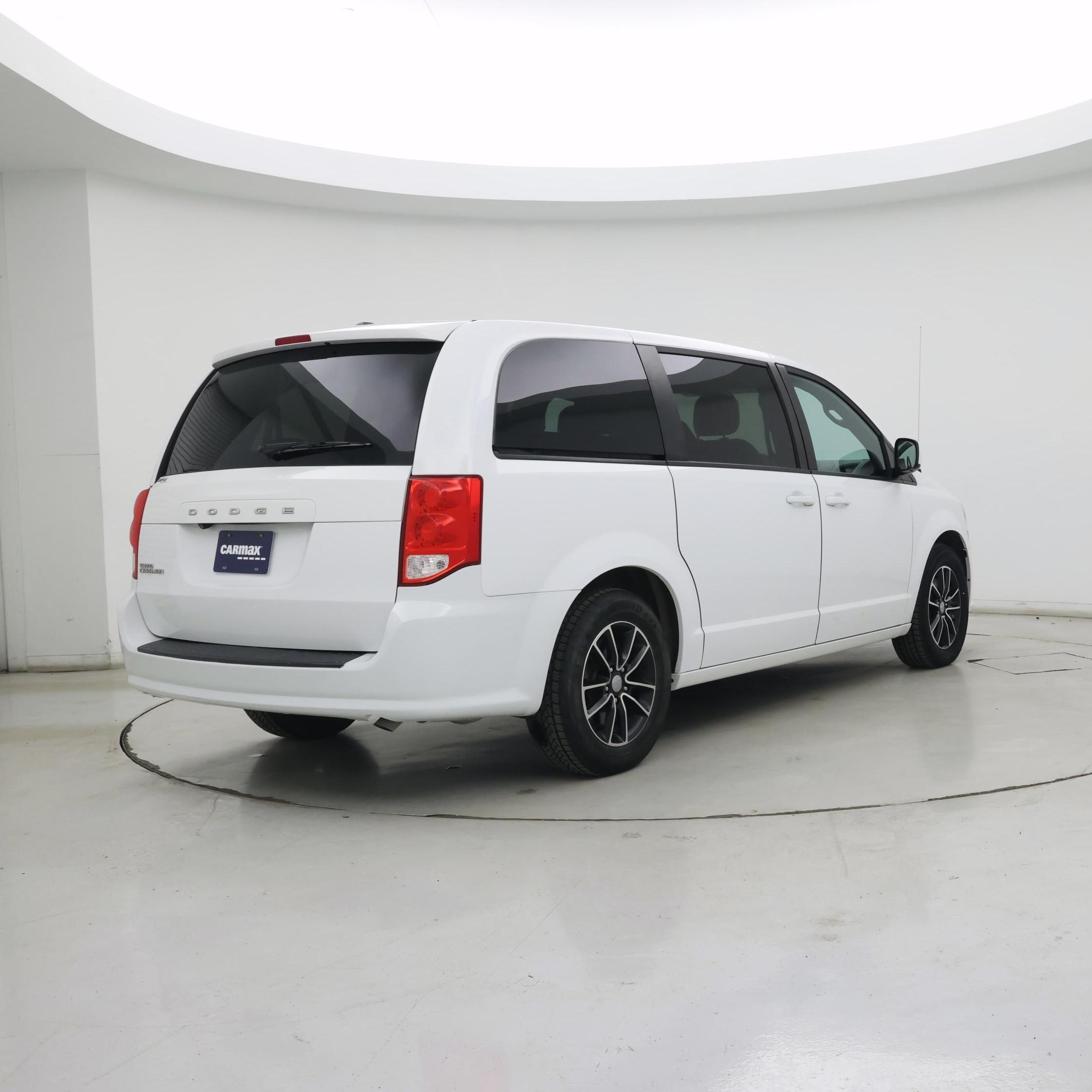 Thumbnail: 2018 Dodge Grand Caravan - 8