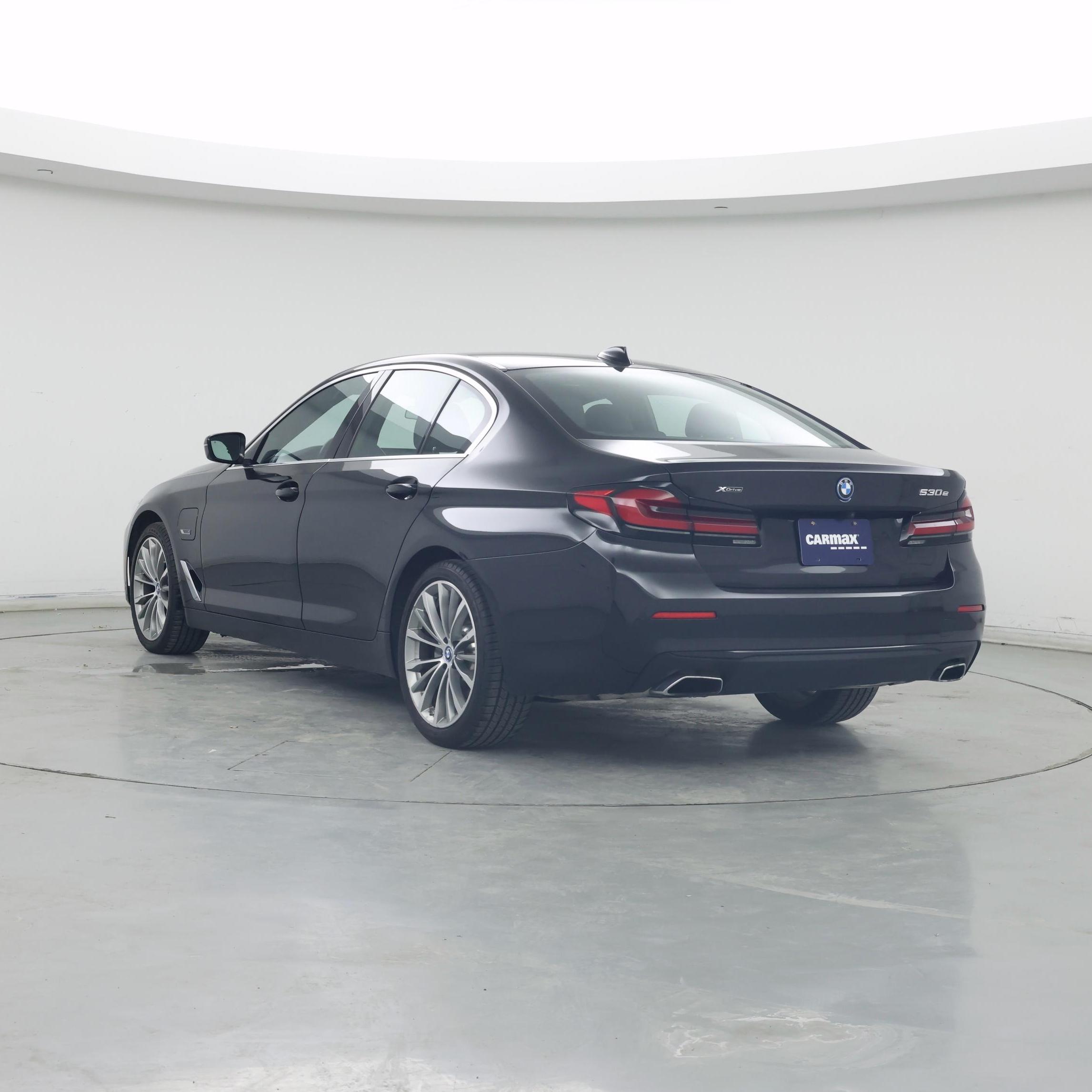 Thumbnail: 2023 BMW 5 Series - 2