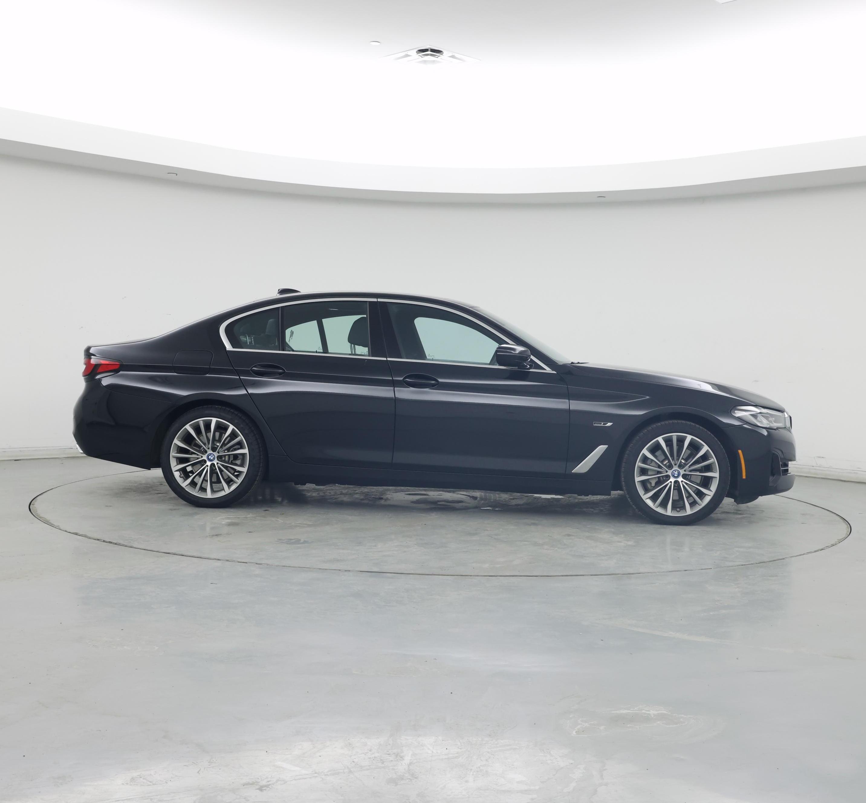 Thumbnail: 2023 BMW 5 Series - 7