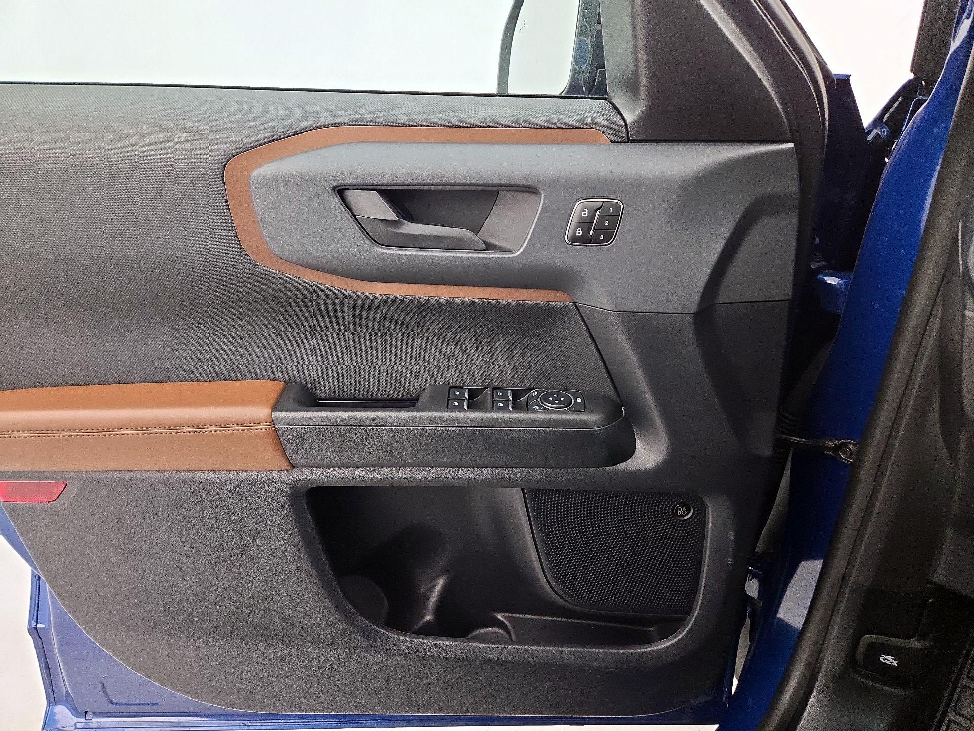 Thumbnail: 2023 Ford Bronco Sport - 12