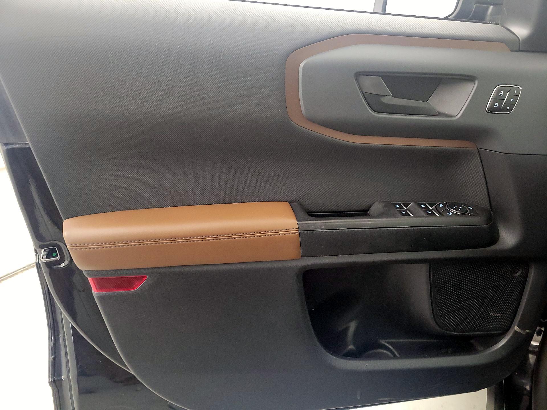 Thumbnail: 2023 Ford Bronco Sport - 12