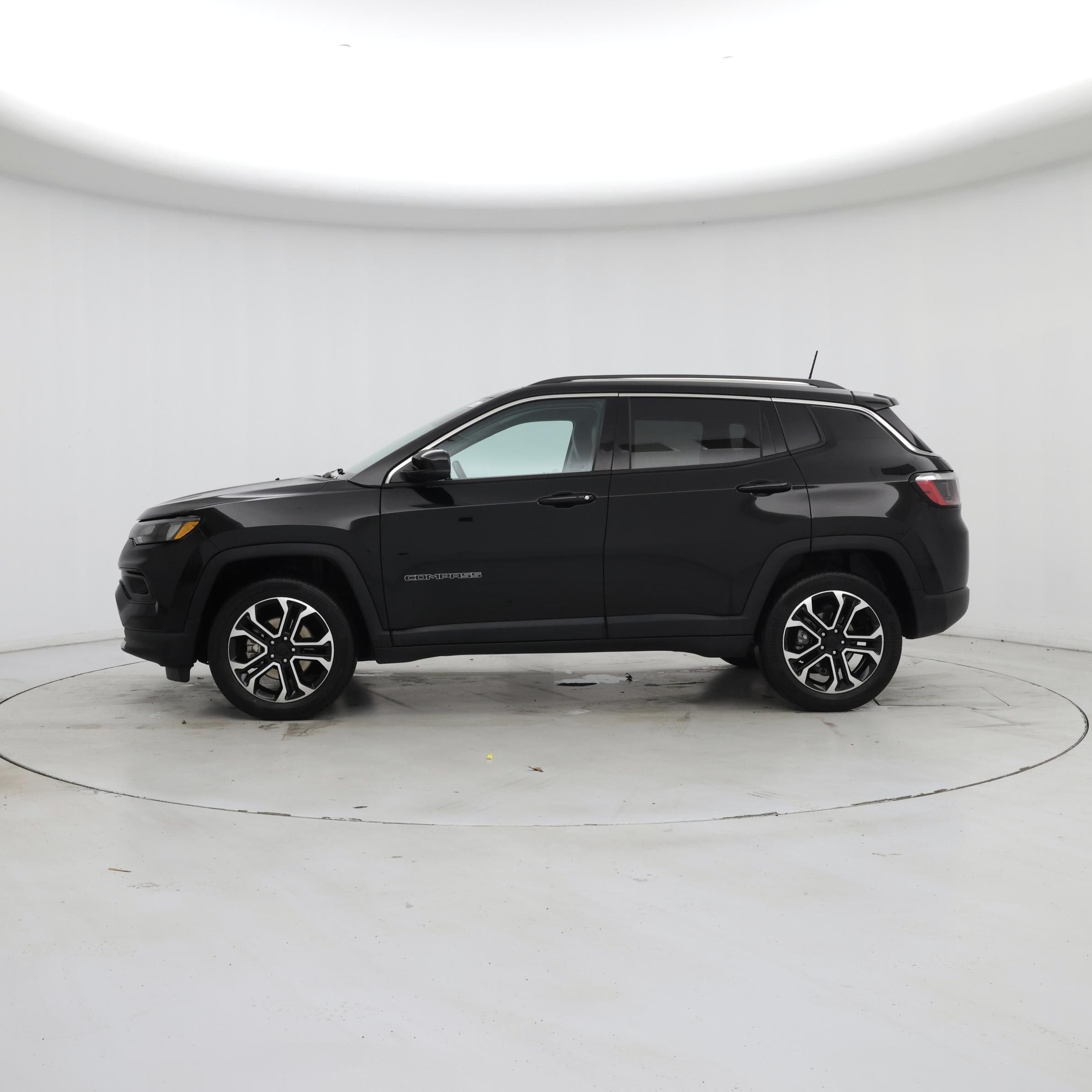 Thumbnail: 2022 Jeep Compass - 3