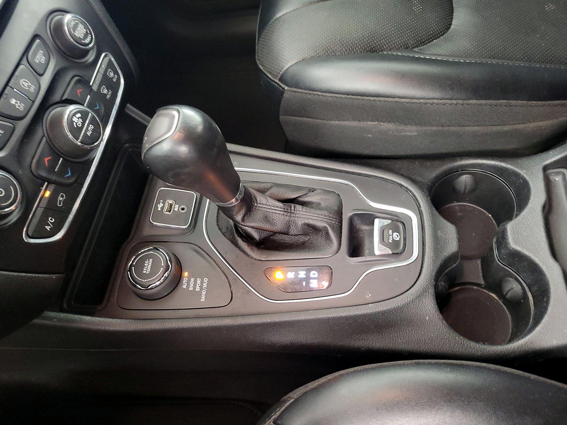 Thumbnail: 2022 Jeep Cherokee - 17