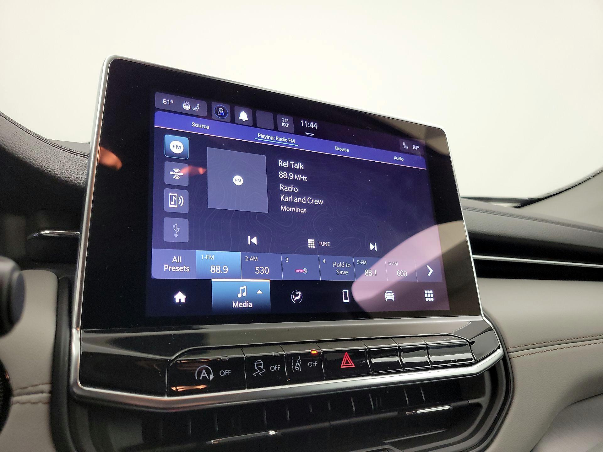 Thumbnail: 2022 Jeep Compass - 15