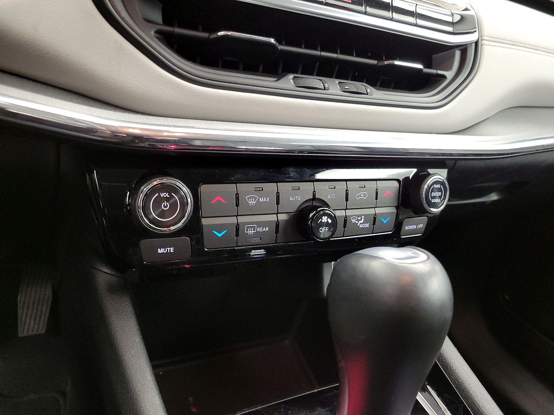 Thumbnail: 2022 Jeep Compass - 16