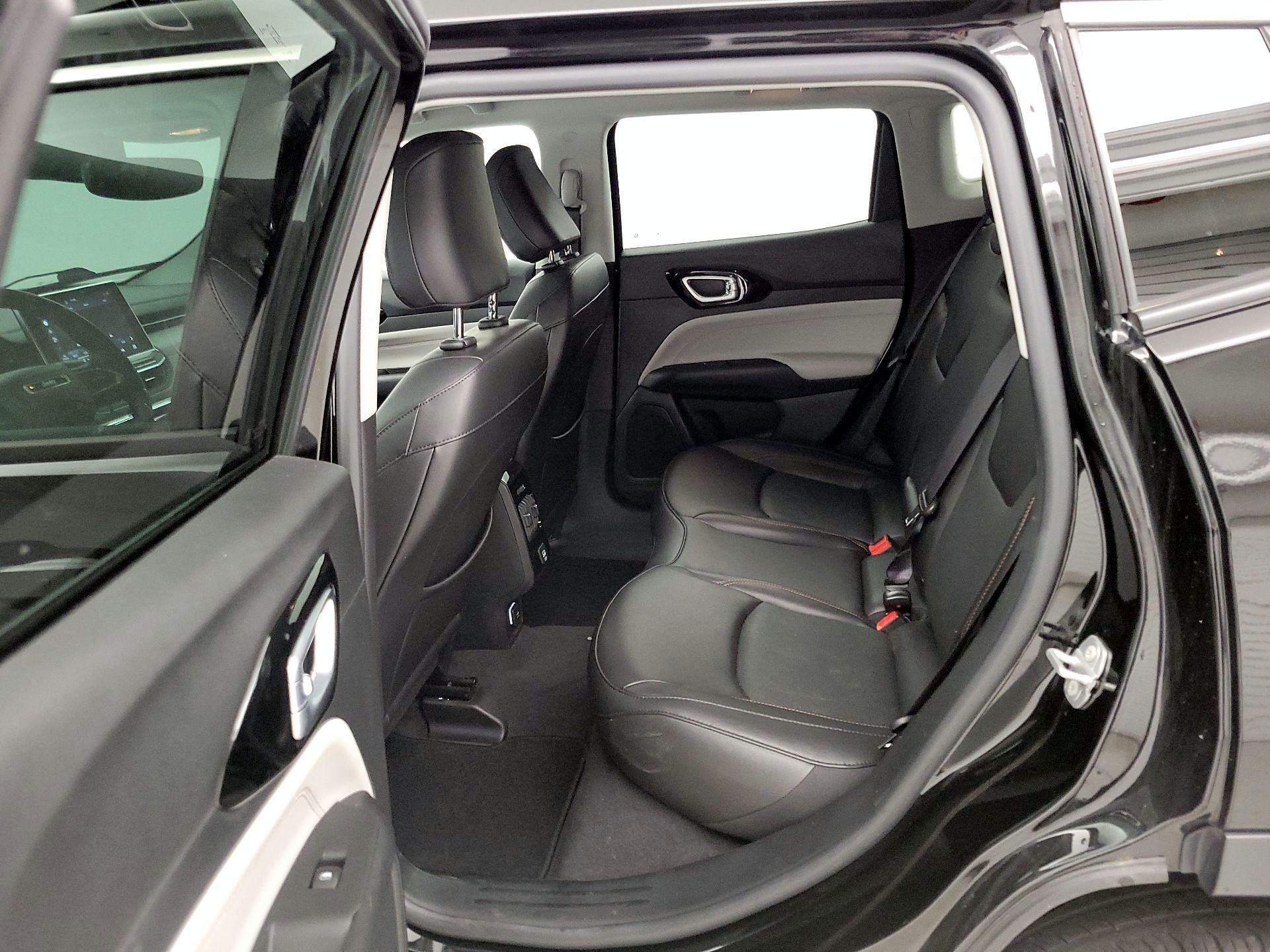 Thumbnail: 2022 Jeep Compass - 19