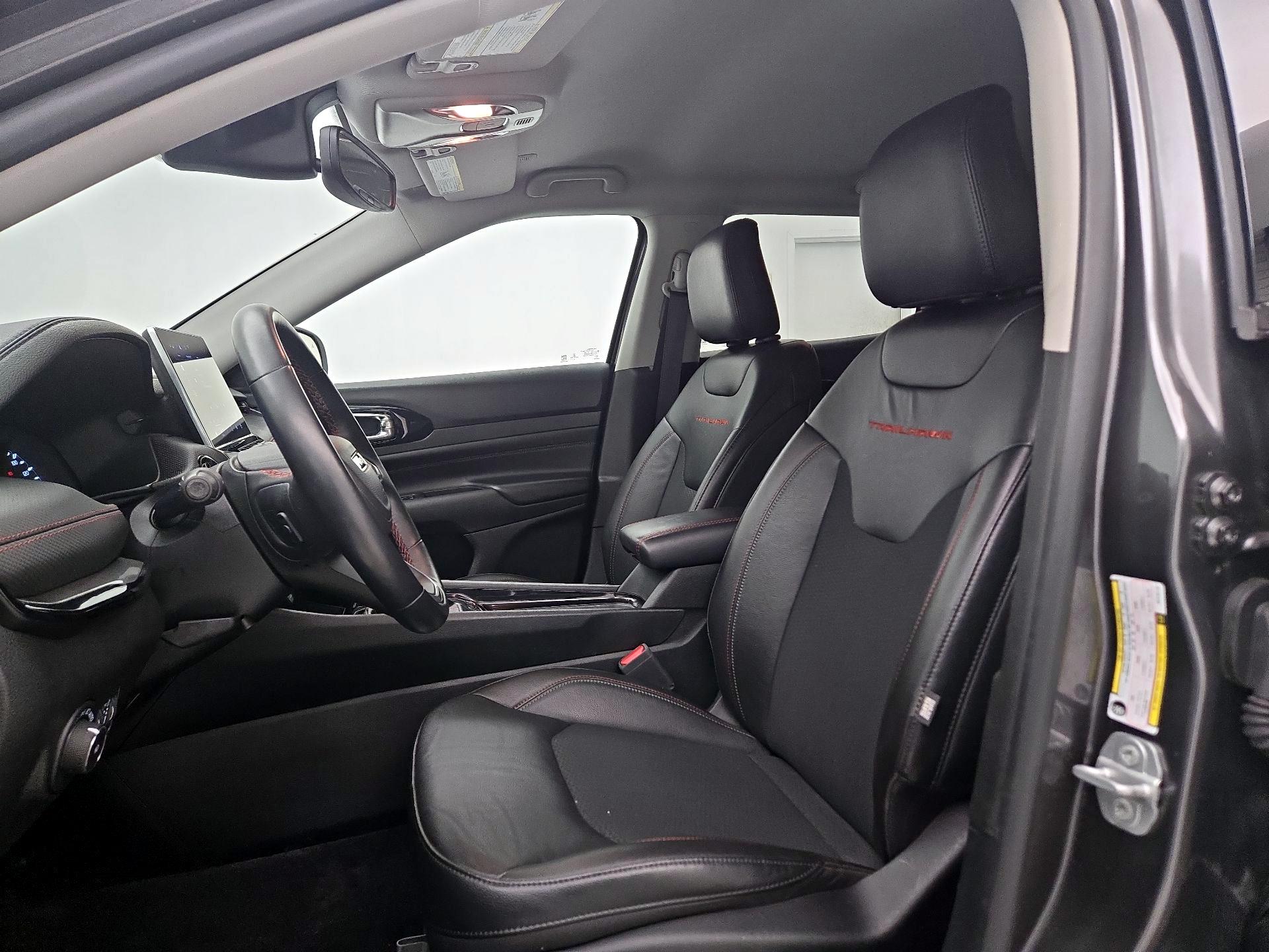 Thumbnail: 2022 Jeep Compass - 11