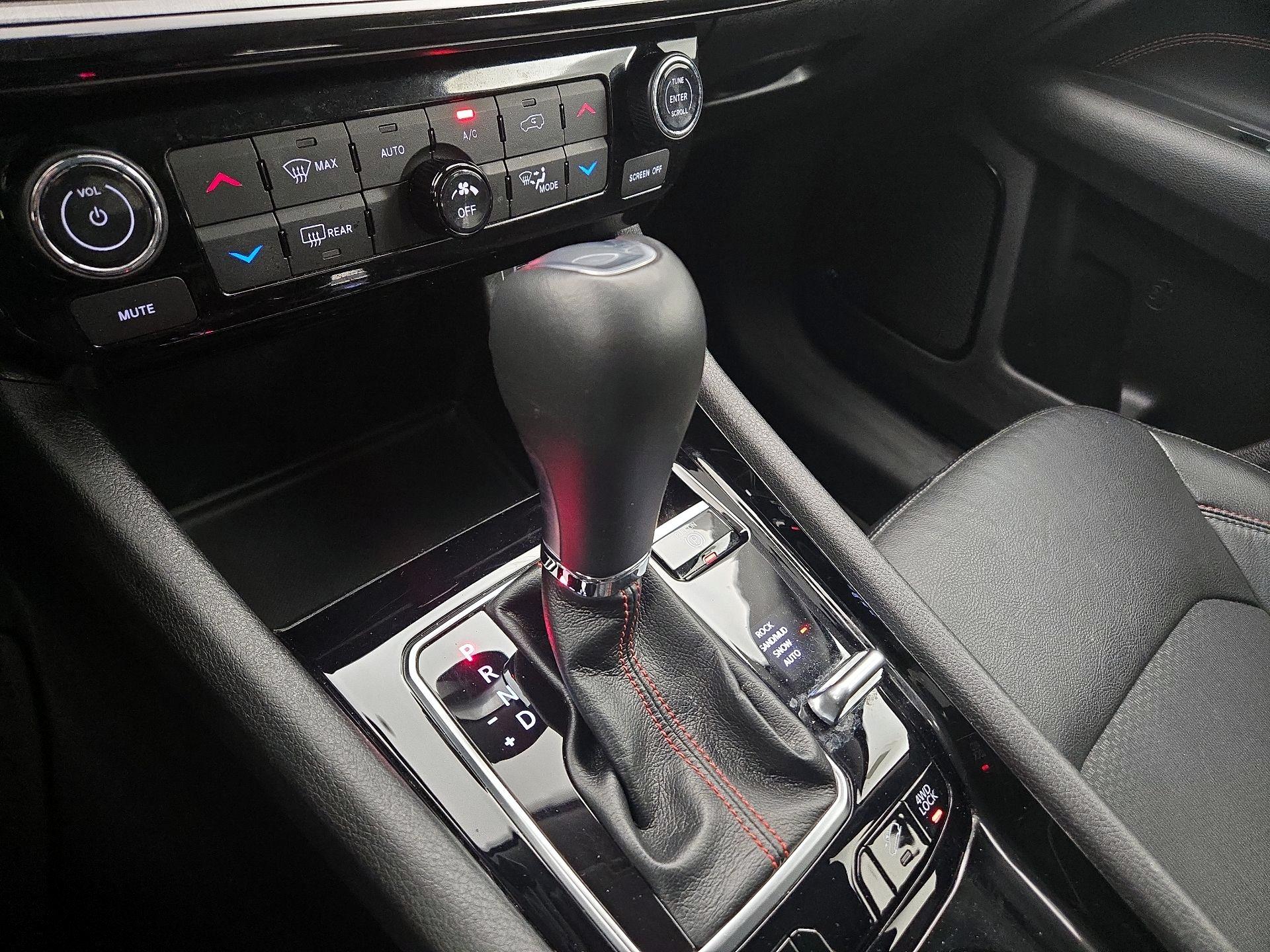 Thumbnail: 2022 Jeep Compass - 17