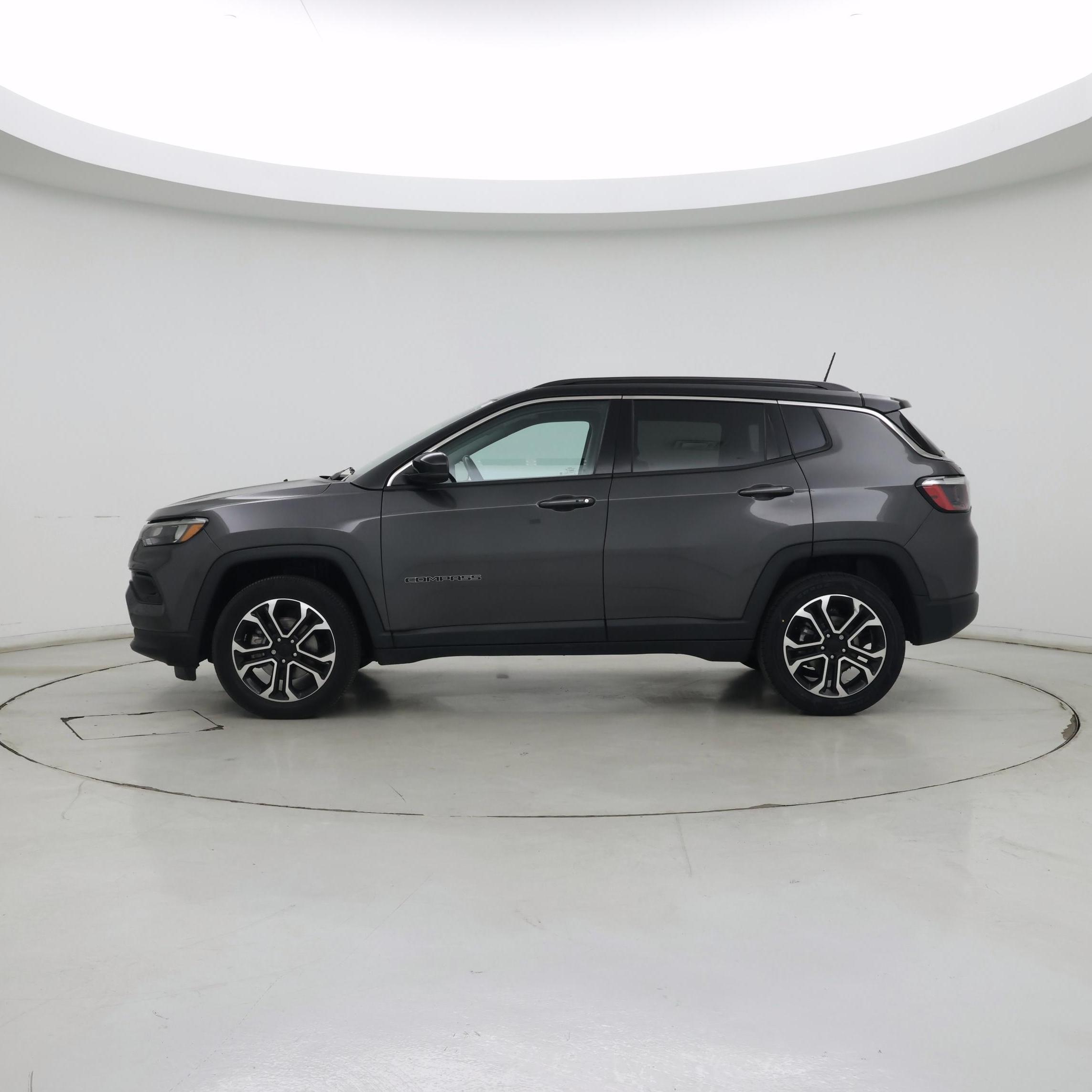 Thumbnail: 2022 Jeep Compass - 3