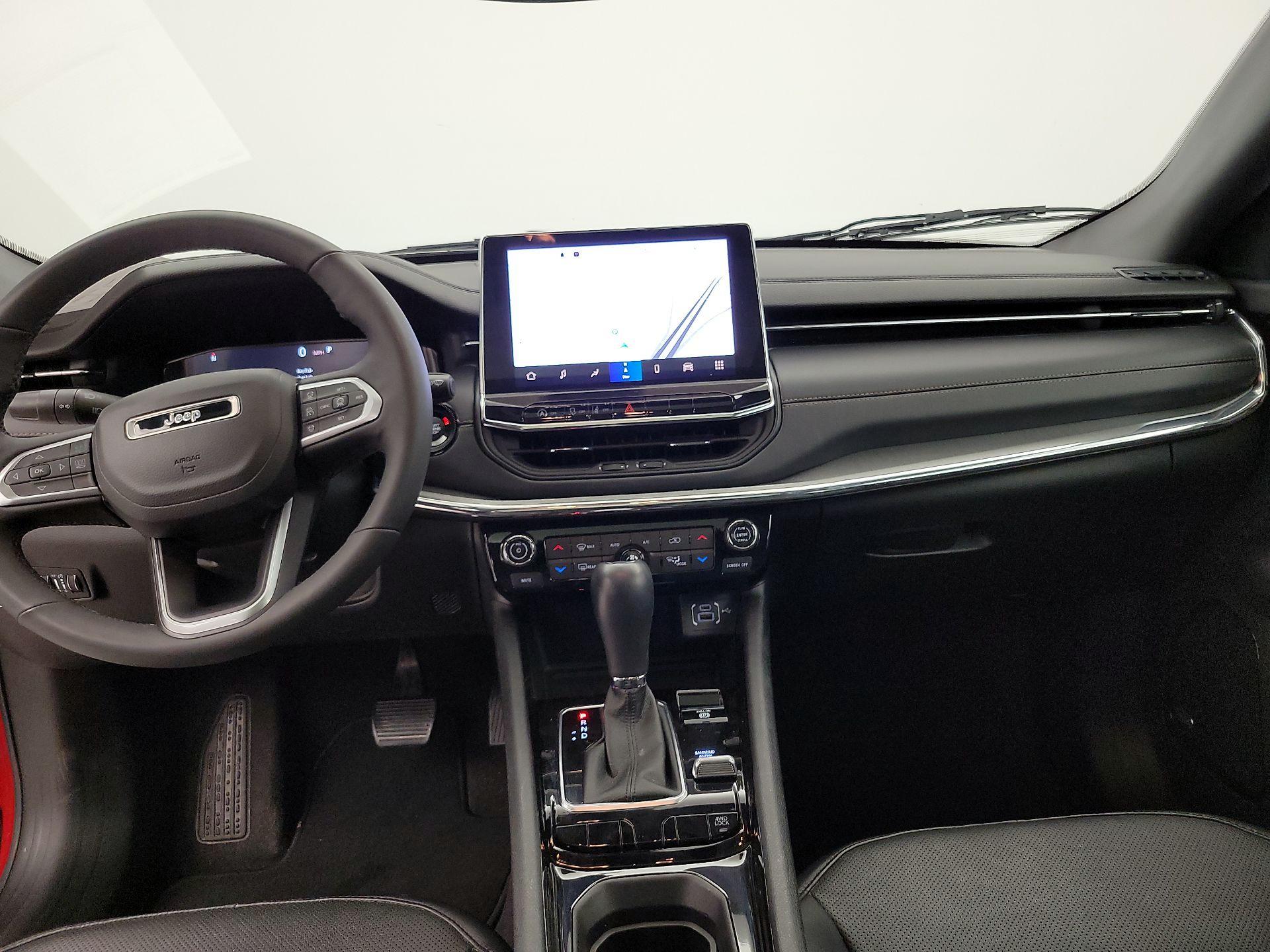 Thumbnail: 2023 Jeep Compass - 9