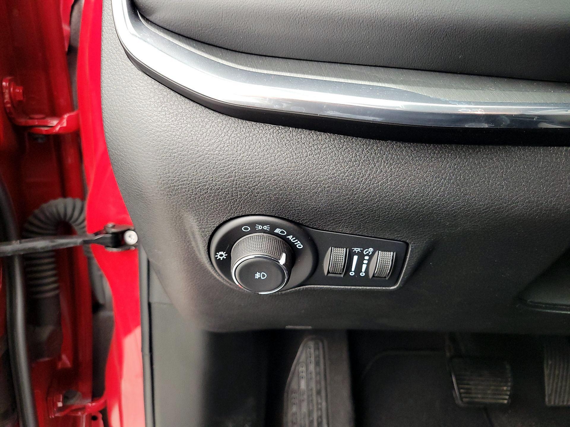 Thumbnail: 2023 Jeep Compass - 13