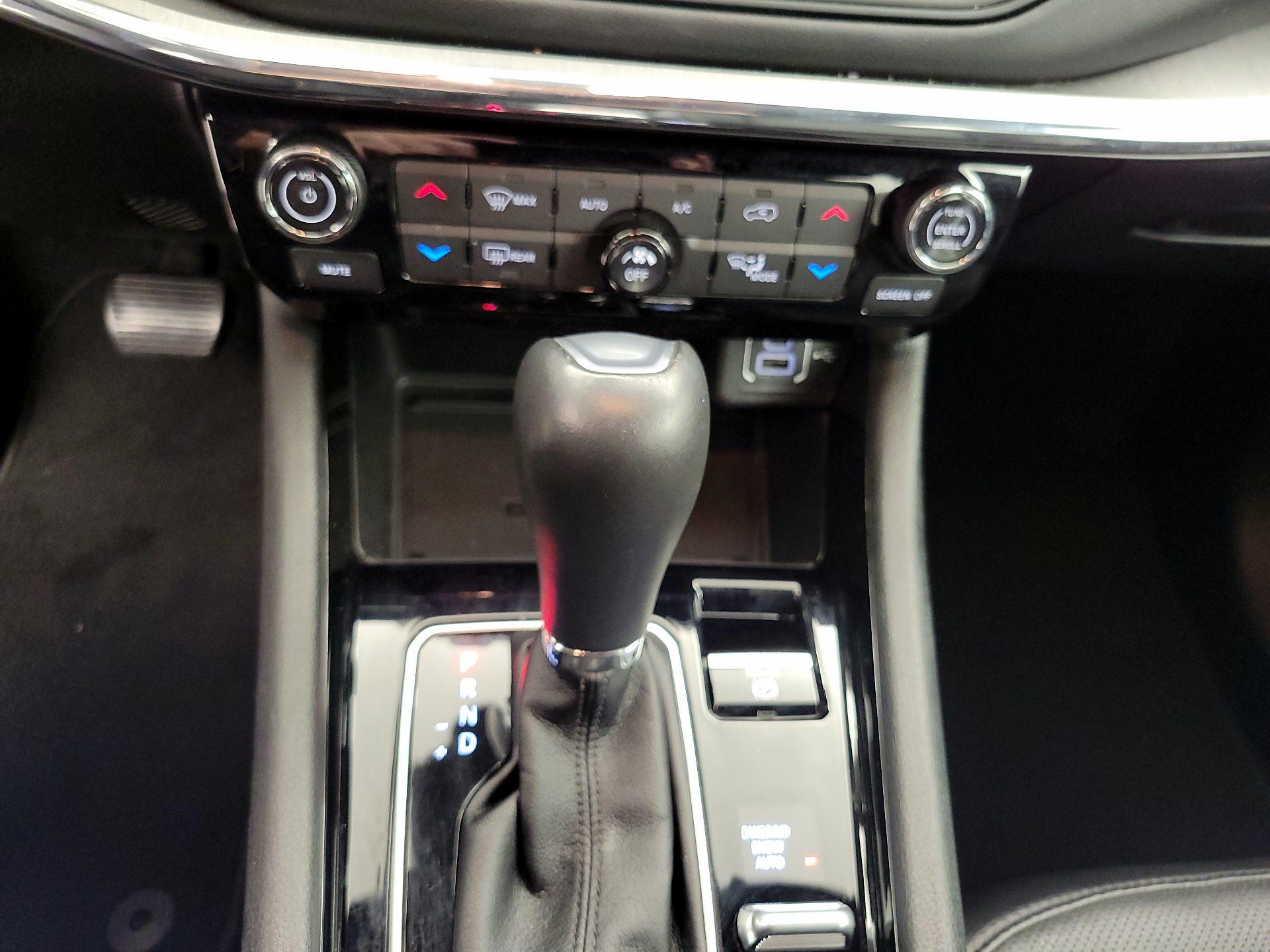 Thumbnail: 2023 Jeep Compass - 18