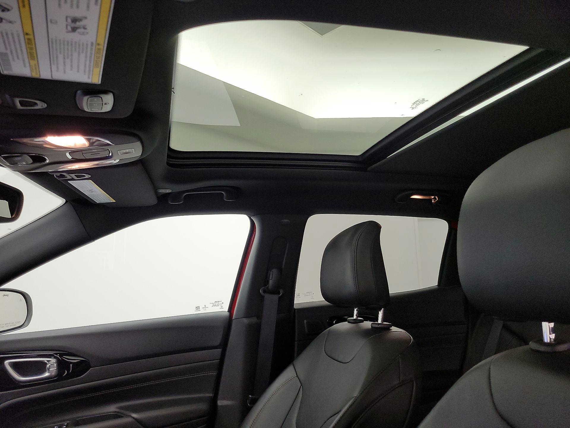 Thumbnail: 2023 Jeep Compass - 20