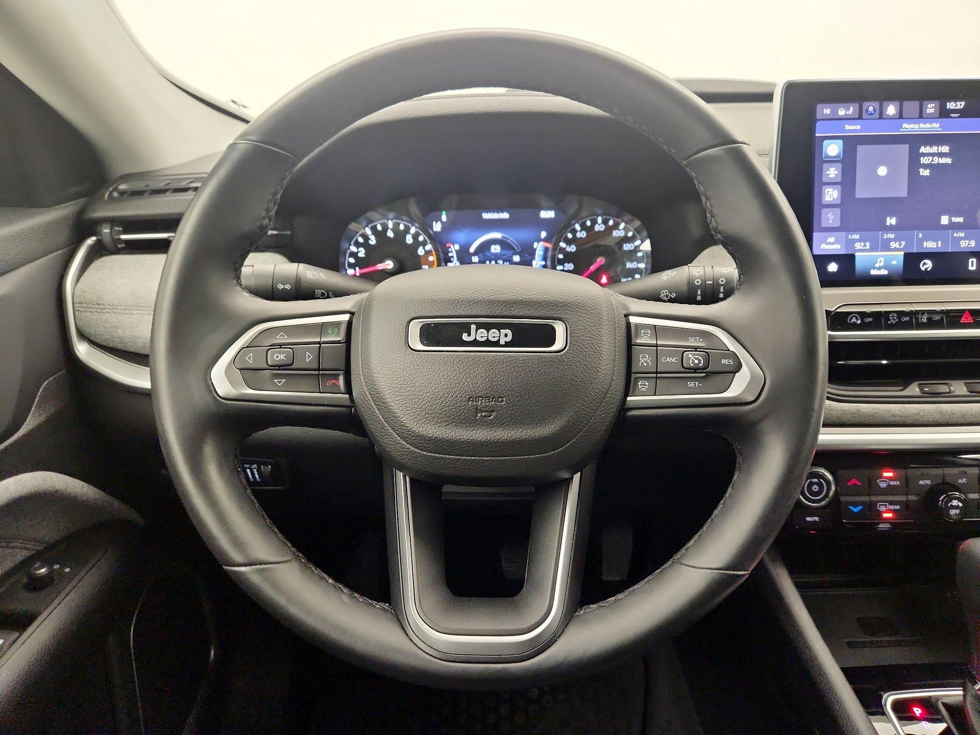 Thumbnail: 2022 Jeep Compass - 10