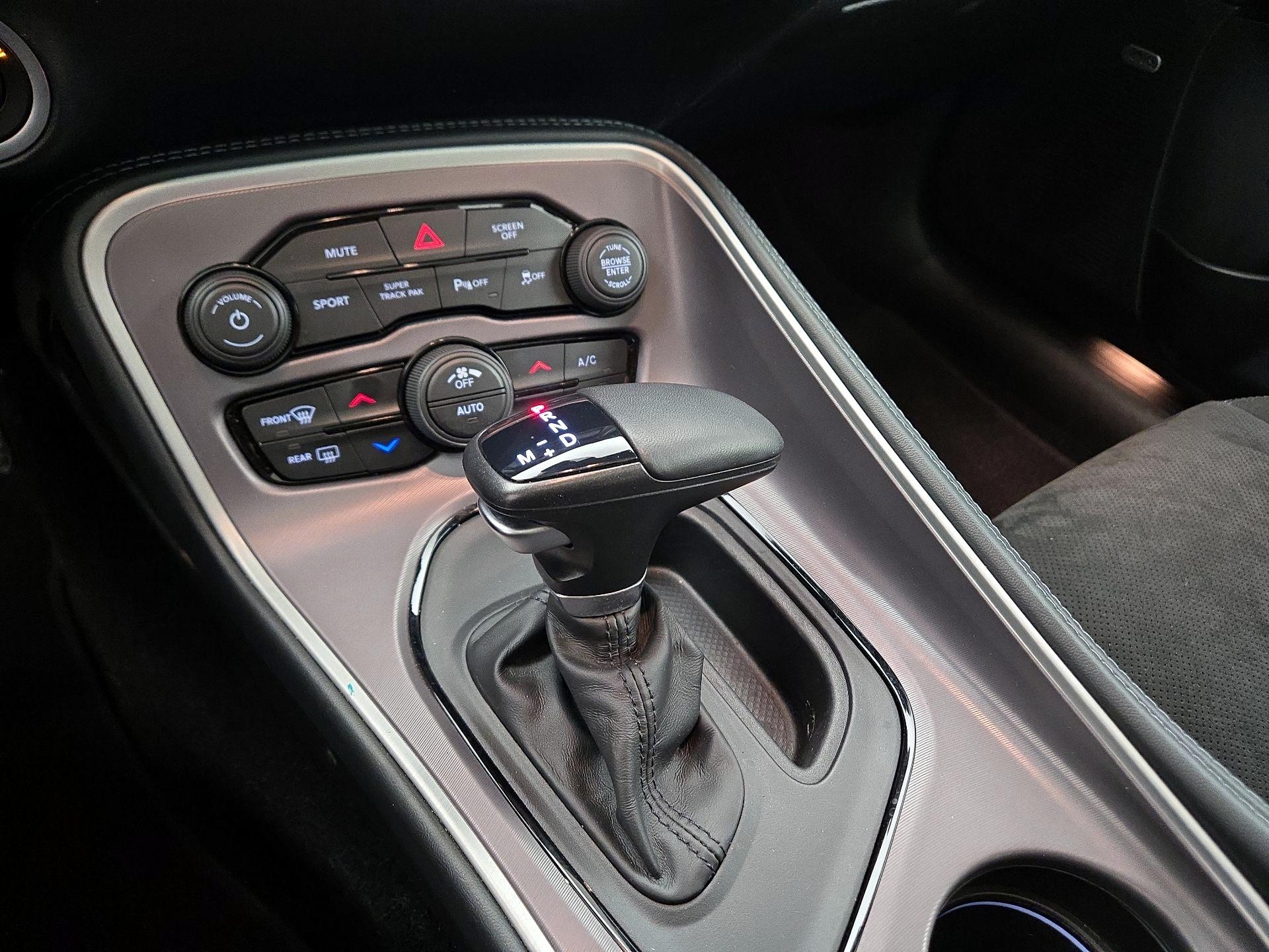 Thumbnail: 2022 Dodge Challenger - 17