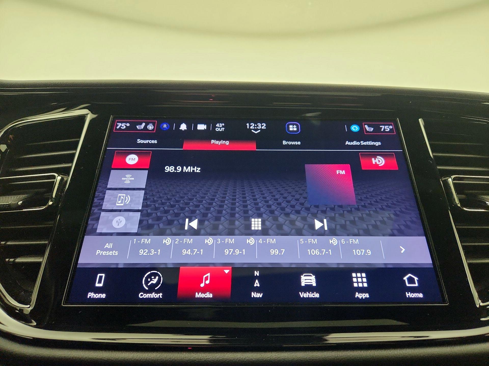 Thumbnail: 2023 Dodge Durango - 16