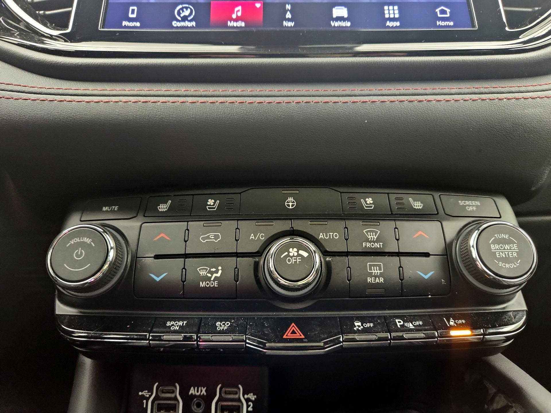 Thumbnail: 2023 Dodge Durango - 17