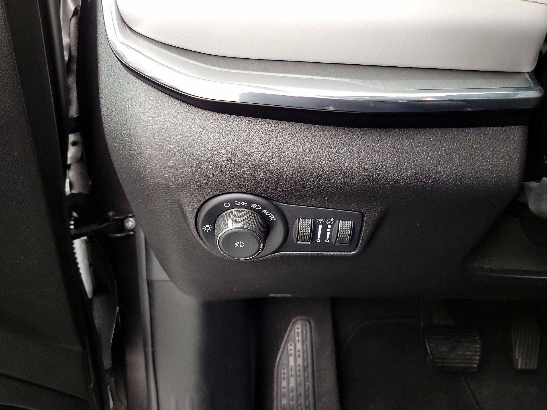 Thumbnail: 2022 Jeep Compass - 13