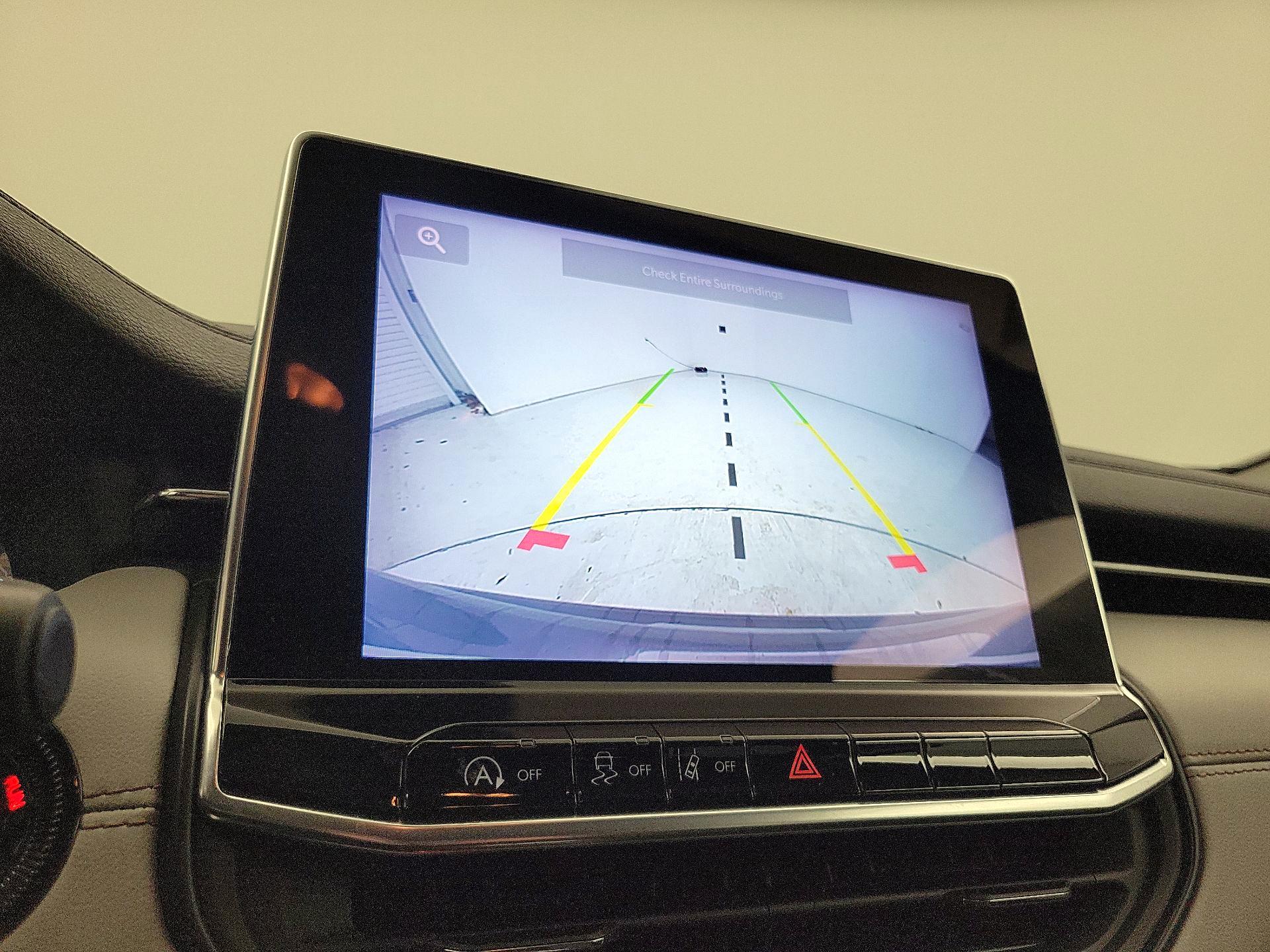 Thumbnail: 2022 Jeep Compass - 14