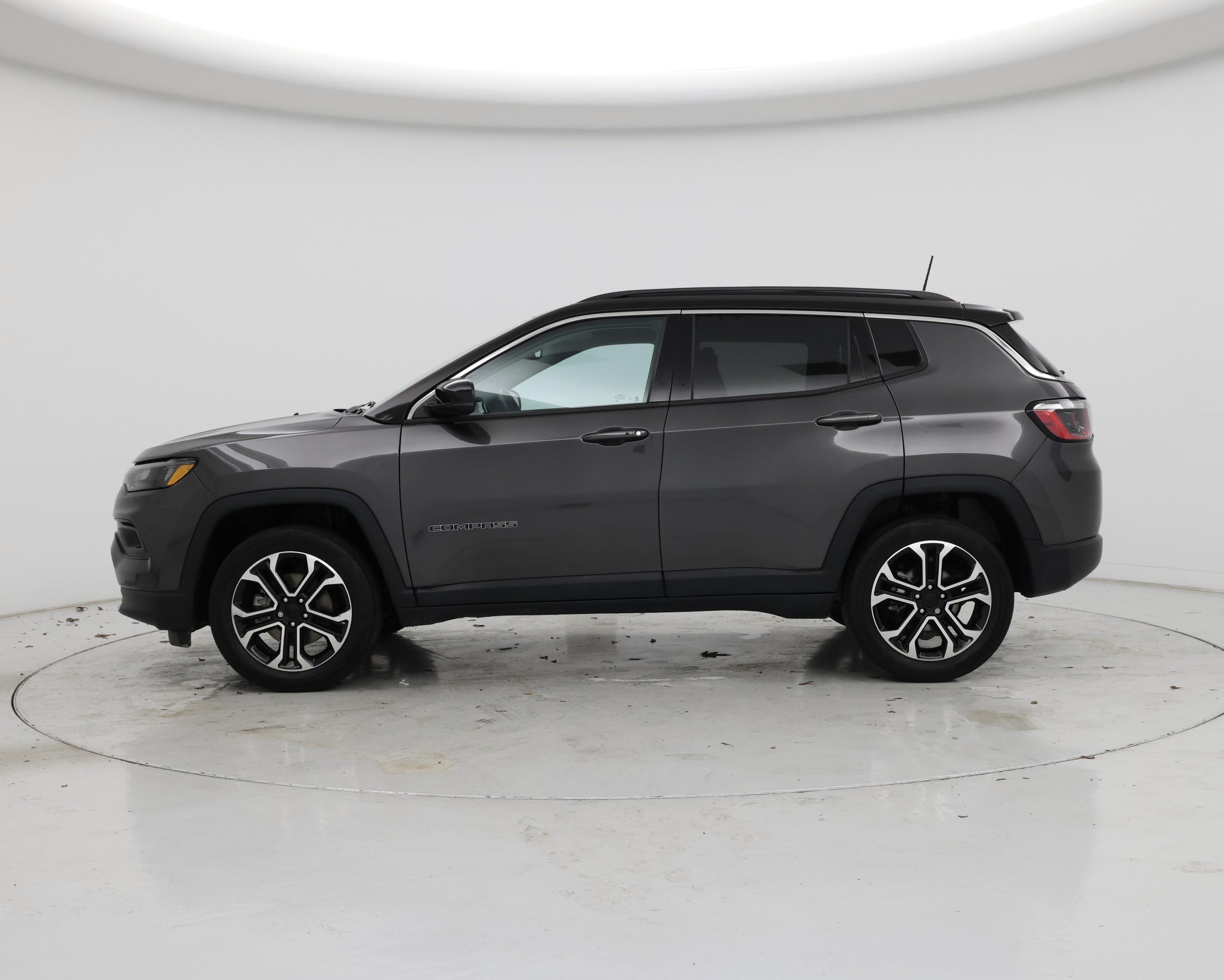 Thumbnail: 2022 Jeep Compass - 3