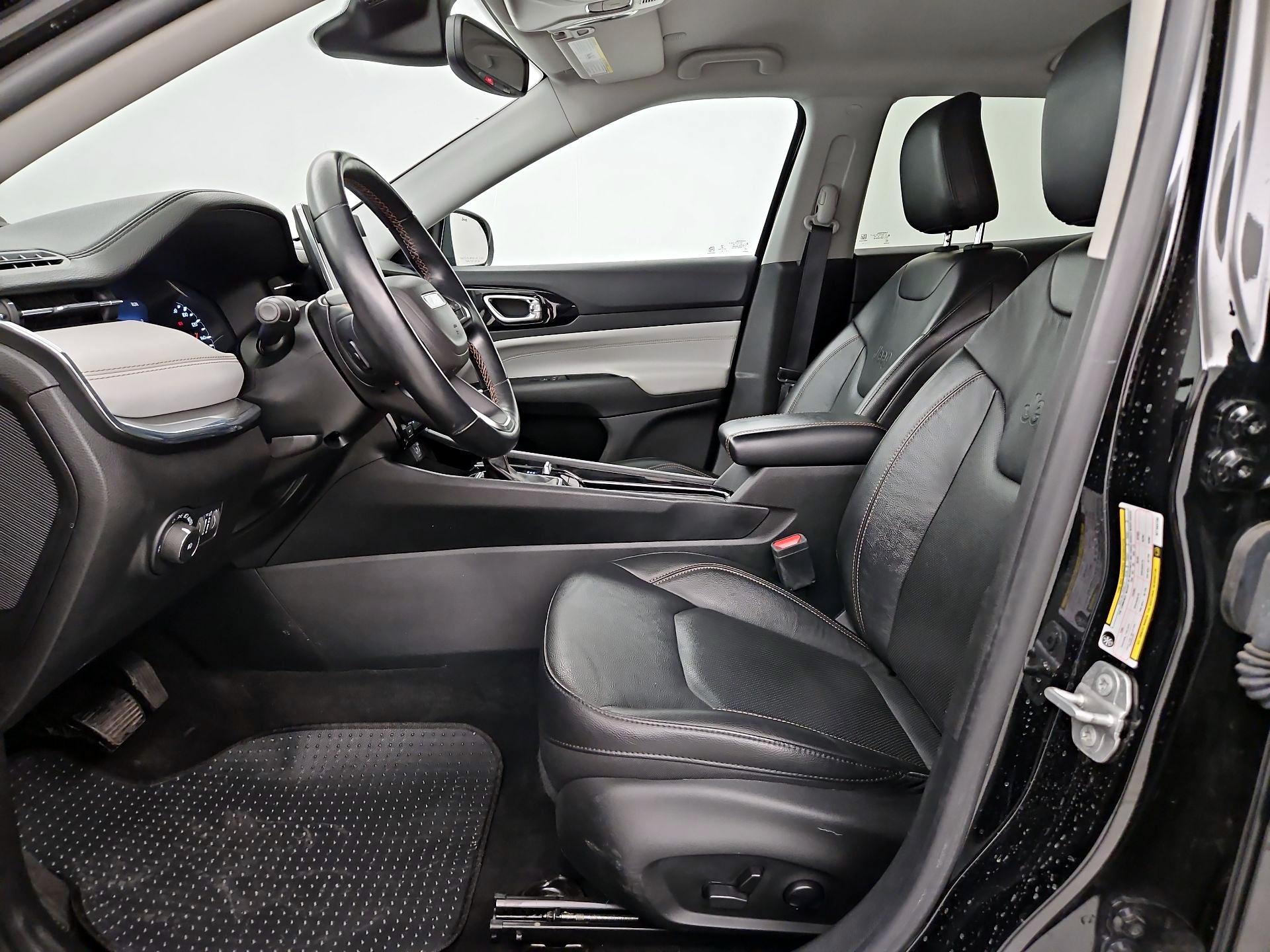 Thumbnail: 2022 Jeep Compass - 11