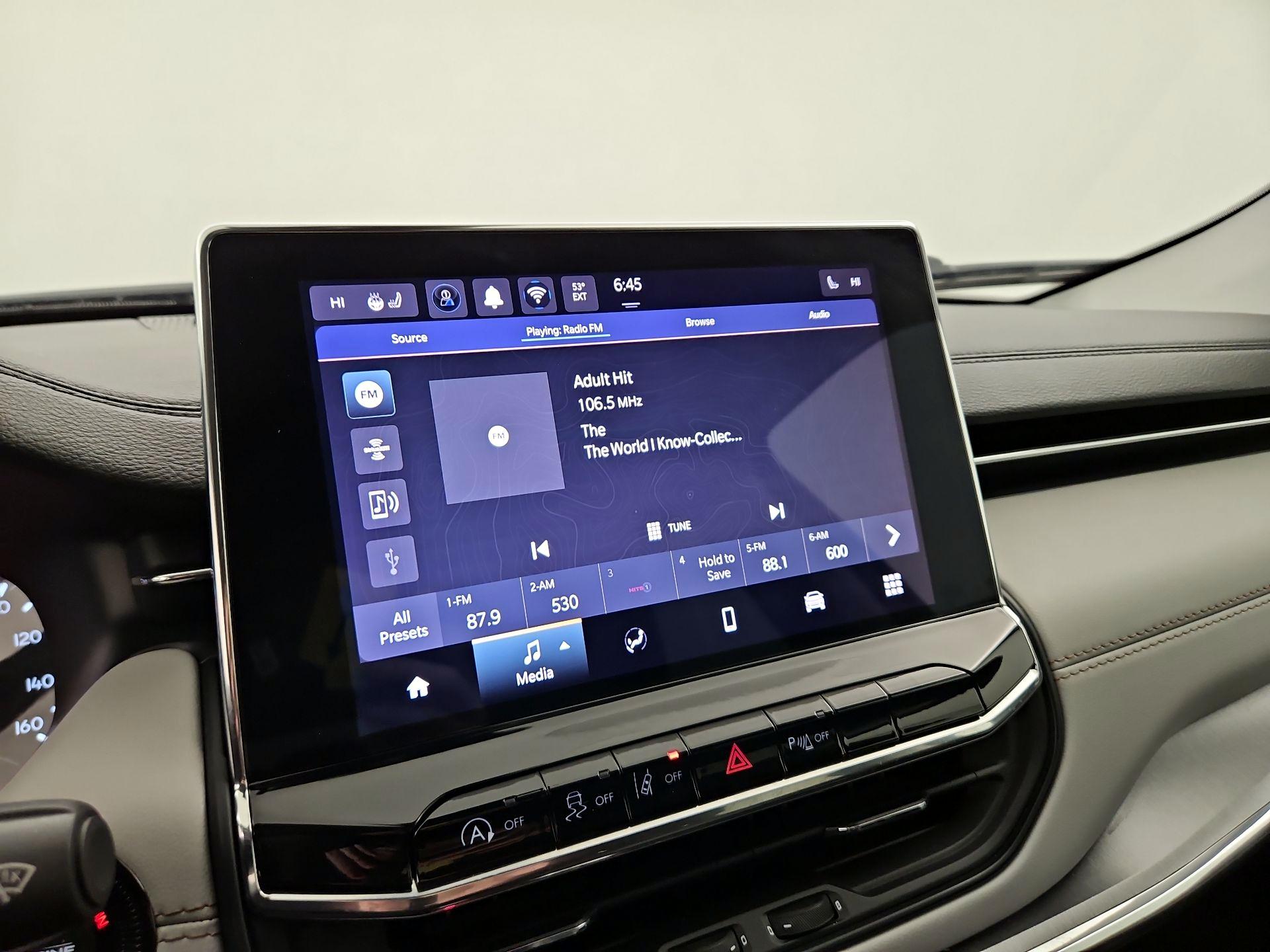 Thumbnail: 2022 Jeep Compass - 15