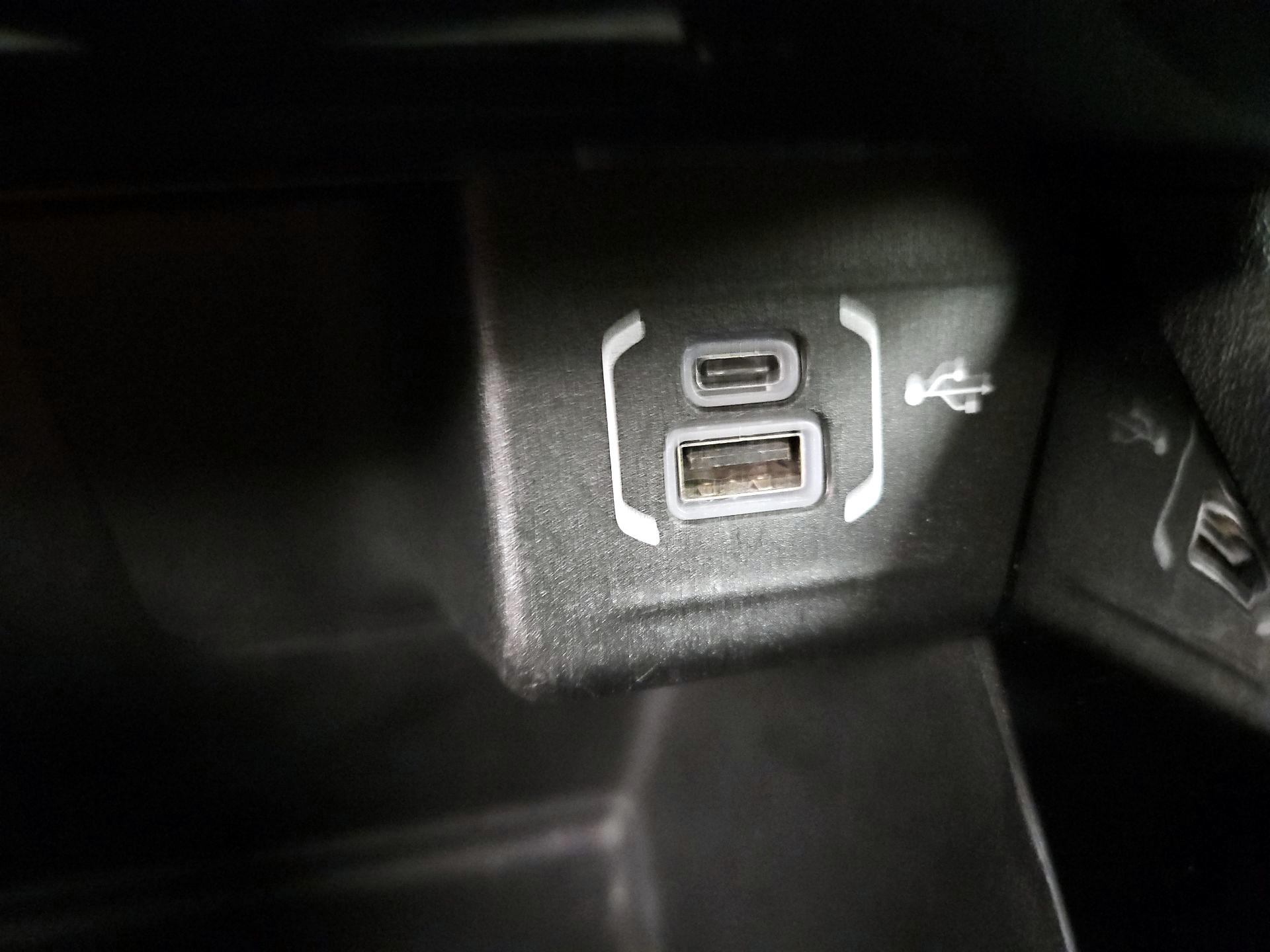 Thumbnail: 2022 Jeep Compass - 18