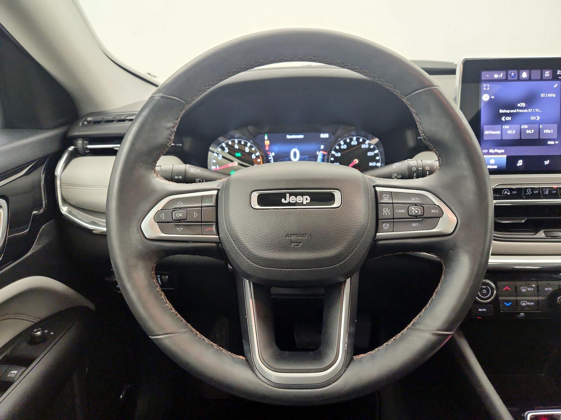 Thumbnail: 2022 Jeep Compass - 10