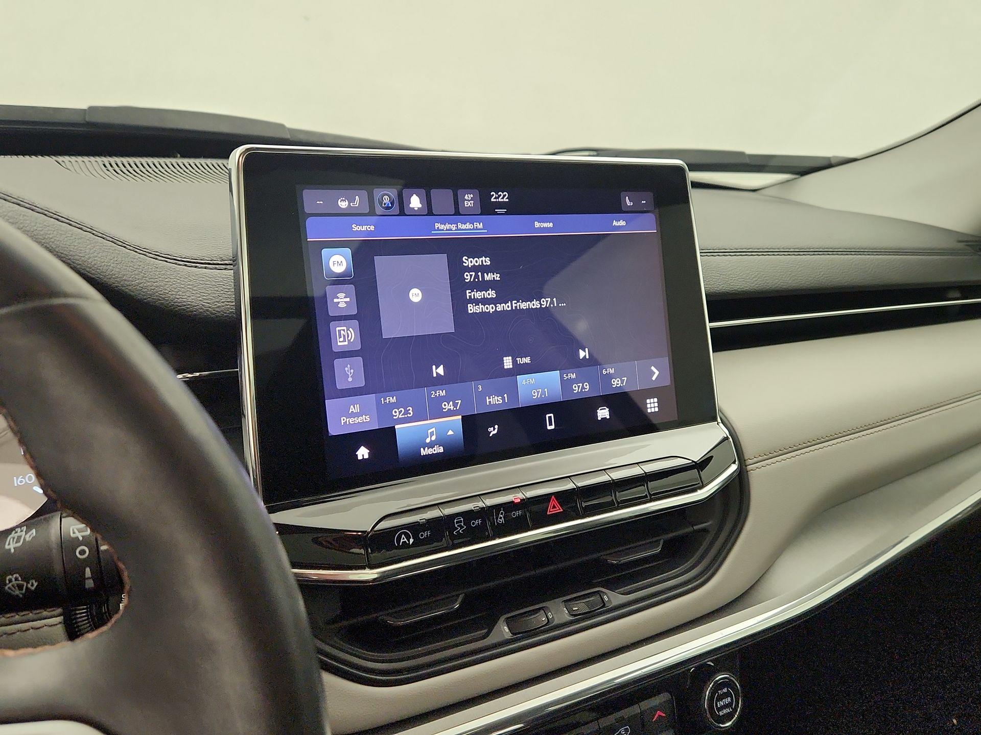 Thumbnail: 2022 Jeep Compass - 15