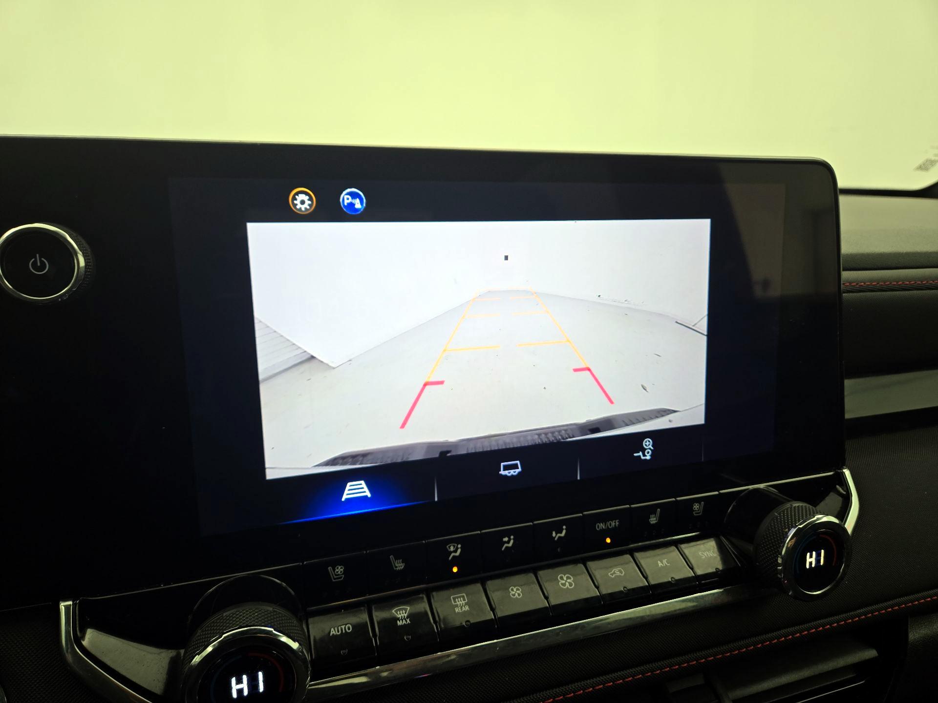 Thumbnail: 2023 Chevrolet Colorado - 14