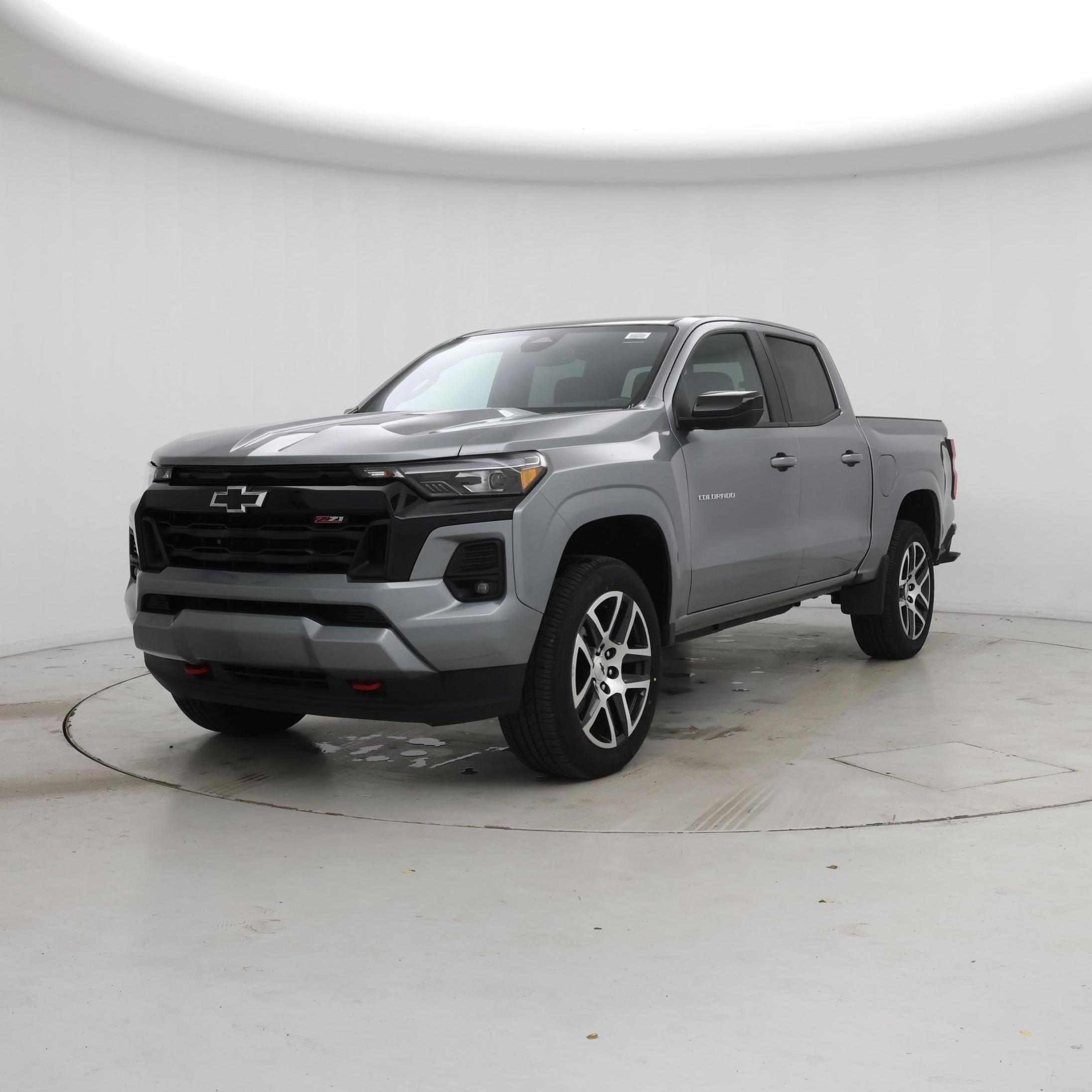 Thumbnail: 2023 Chevrolet Colorado - 4