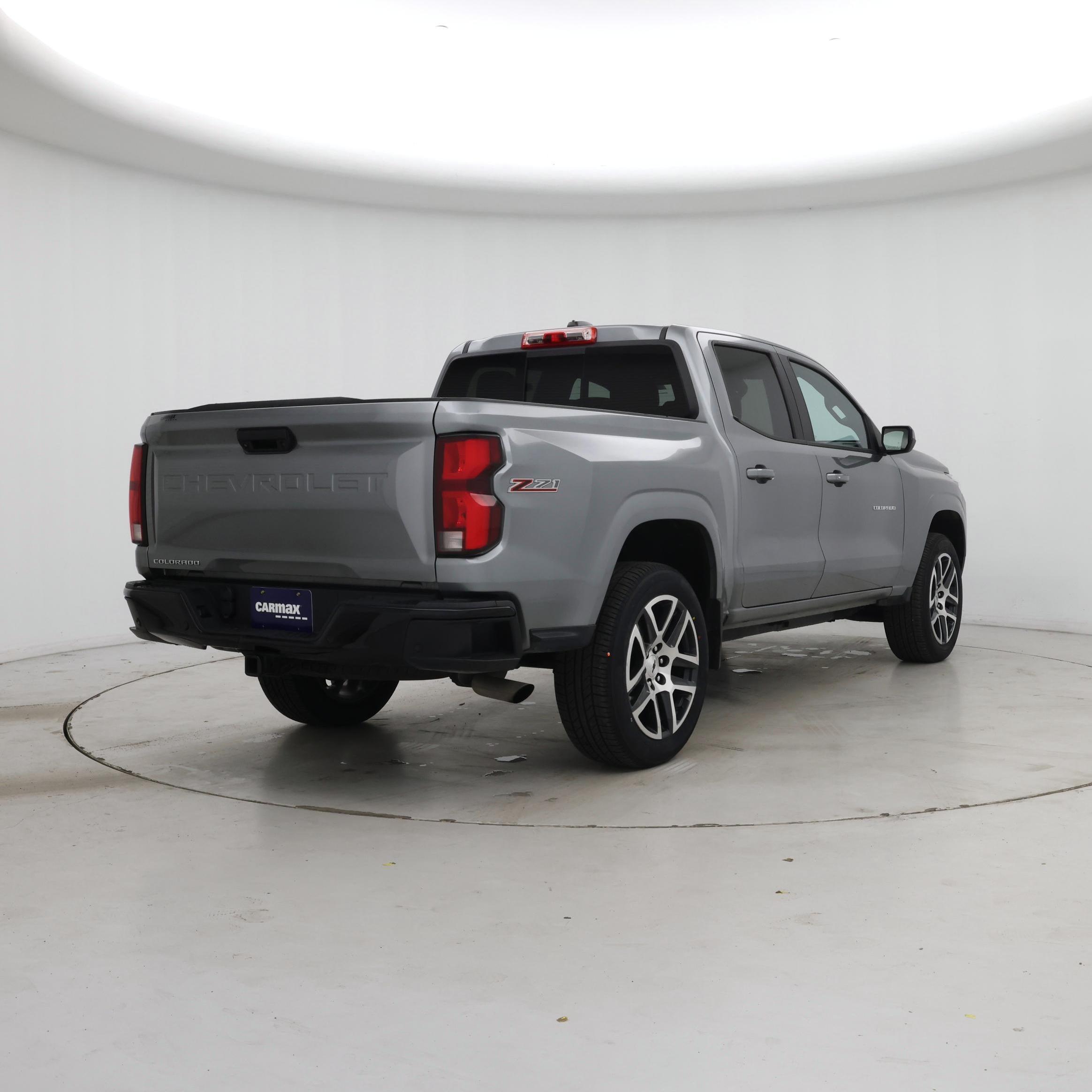 Thumbnail: 2023 Chevrolet Colorado - 8