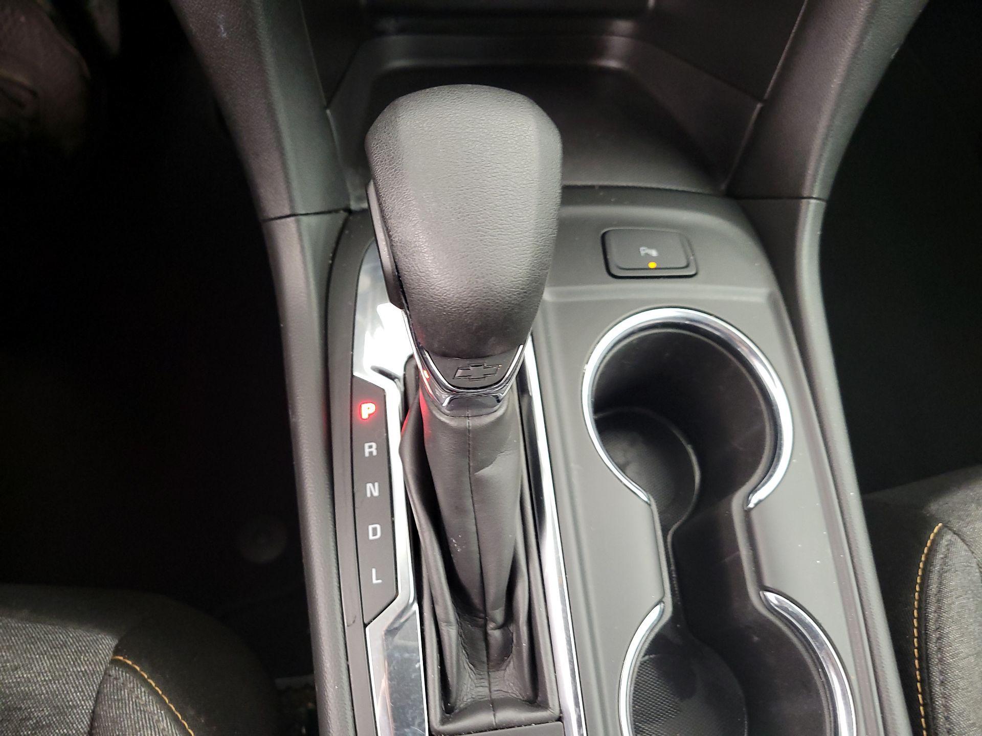 Thumbnail: 2023 Chevrolet Equinox - 17